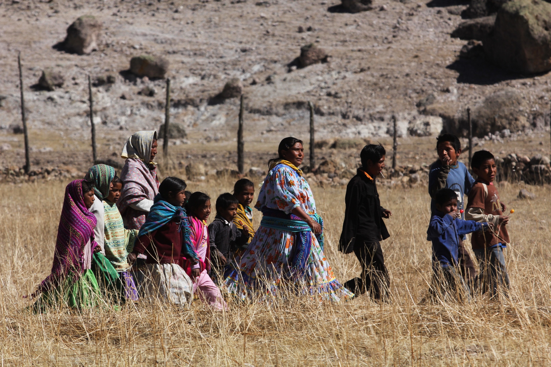 Comunidades raramuris sufren por la constante sequía que cada año afecta el norte del país (Foto: Cuartoscuro)
