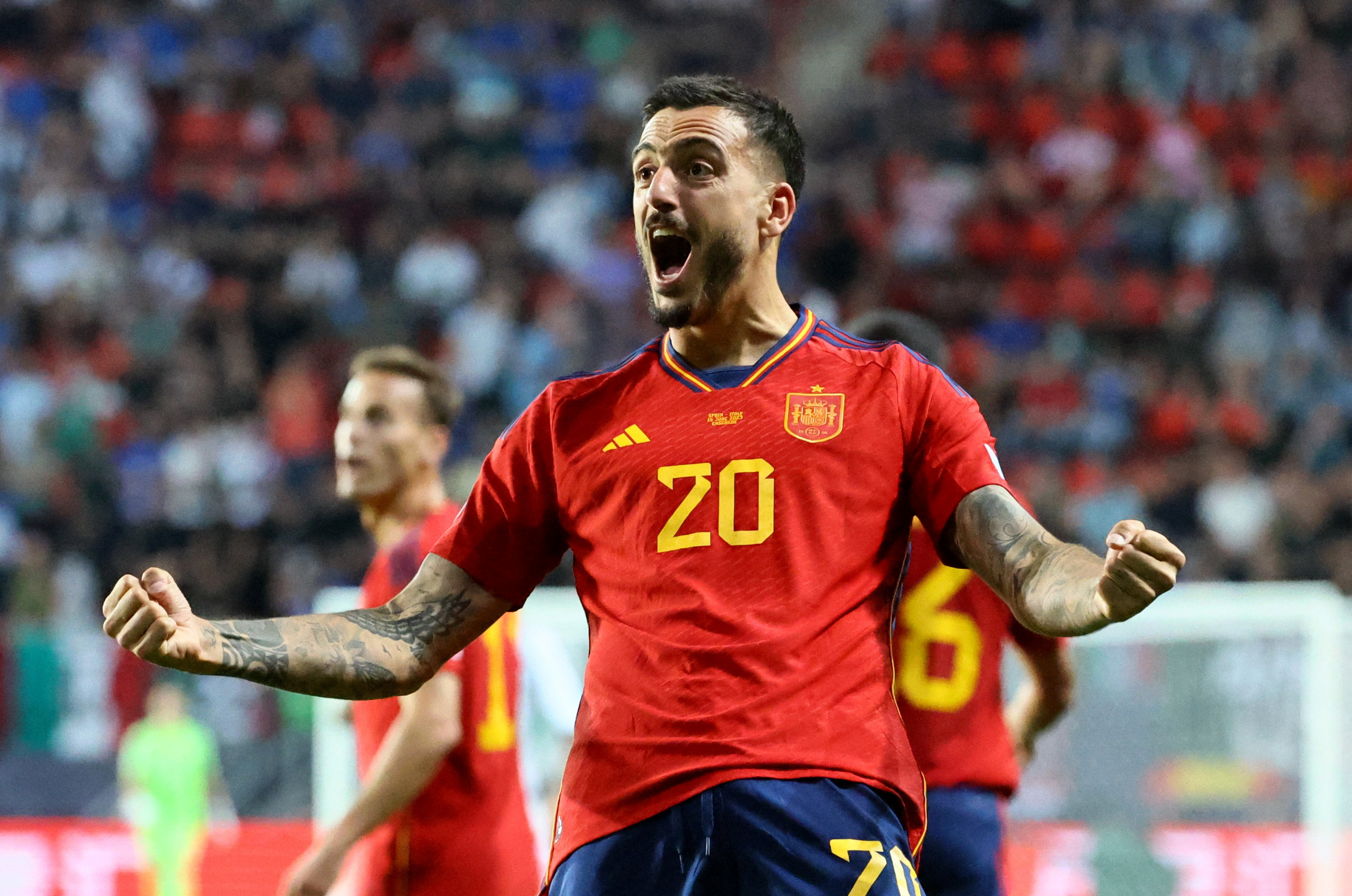 Joselu celebra el gol de la victoria de España ante Italia en la semifinal de la UEFA Nations League (REUTERS/Wolfgang Rattay)