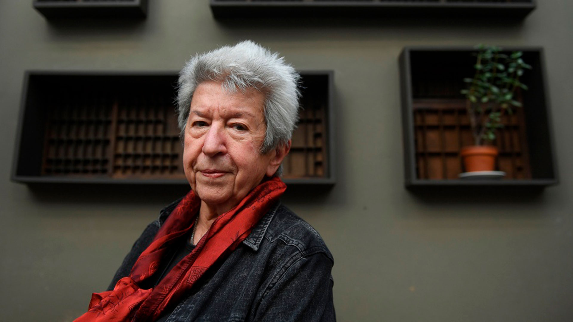 La Feria del Libro de Rosario homenajeó a Sylvia Molloy, autora de míticos libros como "En breve cárcel" o "El común olvido", fallecida en julio de 2022. (Télam)