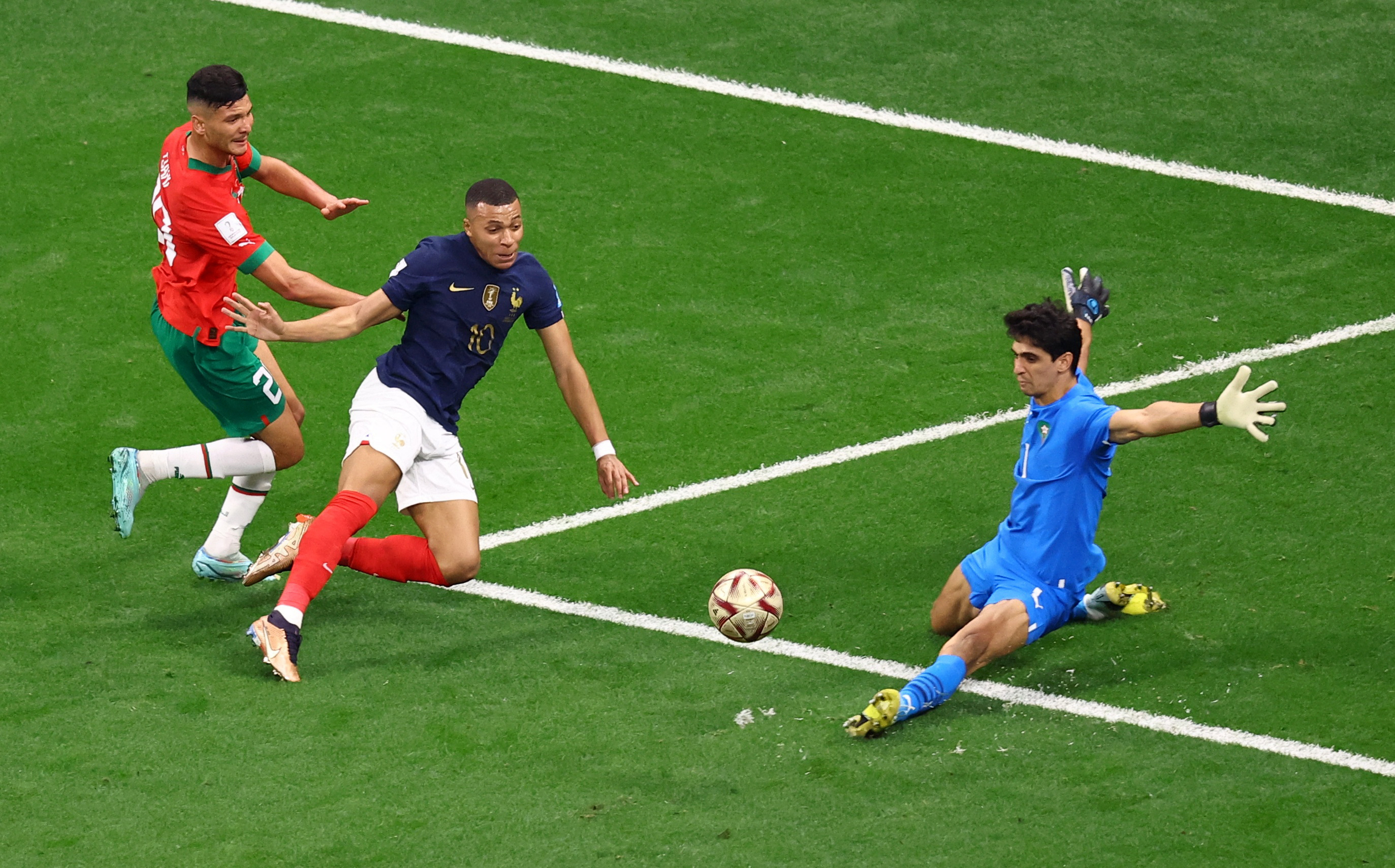 Kylian Mbappe no pudo convertir el segundo tanto de Francia ante Marruecos (REUTERS/Hannah Mckay)