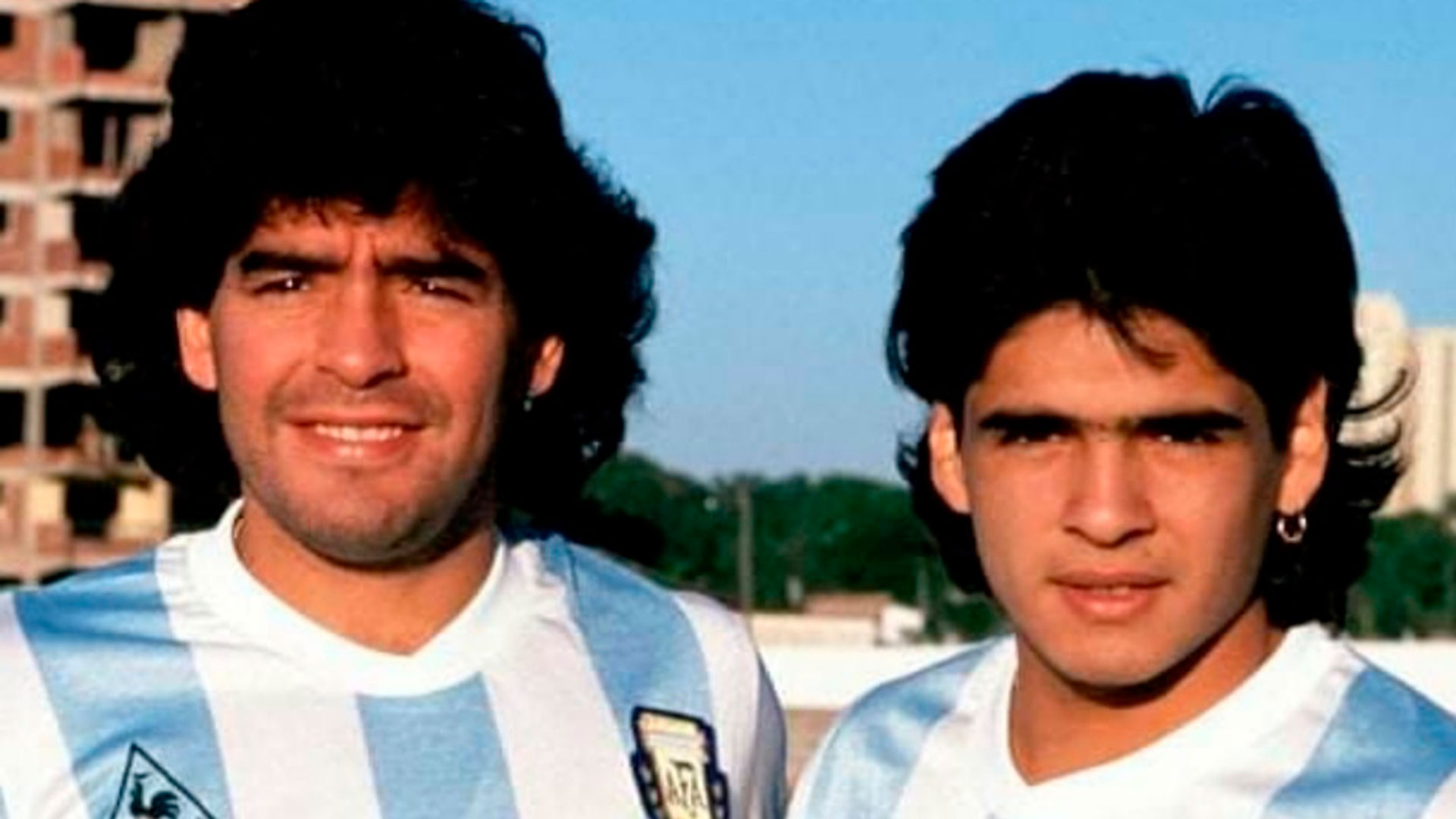Hugo junto a Diego en sus tiempos de futbolistas (Foto: Instagram)