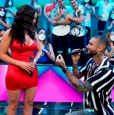 Angie Arizaga y Jota Benz: cómo nació su historia de amor, cuántos años  llevan juntos y por qué se casarán - Infobae