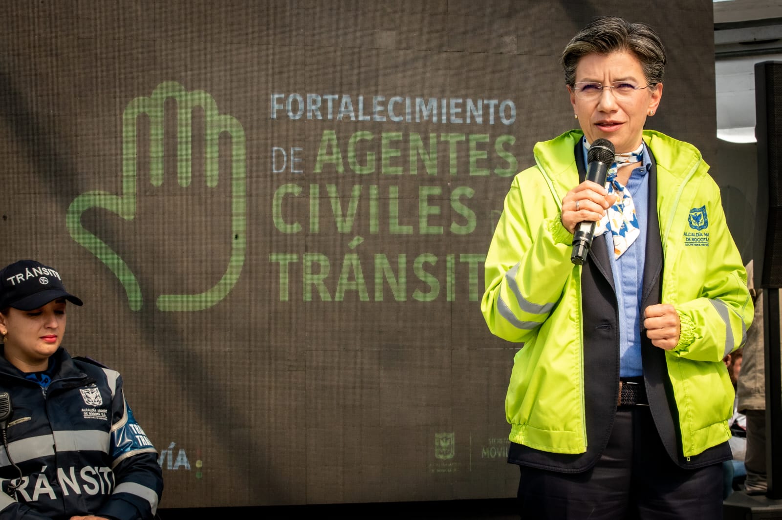 Bogotá tendrá agentes civiles de tránsito: así funcionará el nuevo cuerpo que busca disminuir la siniestralidad en las vías