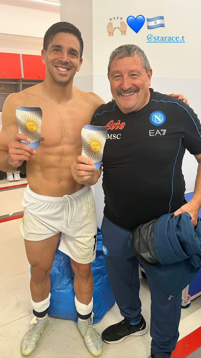 Tomasso con el Cholito Simeone, festejan en el nuevo Napoli