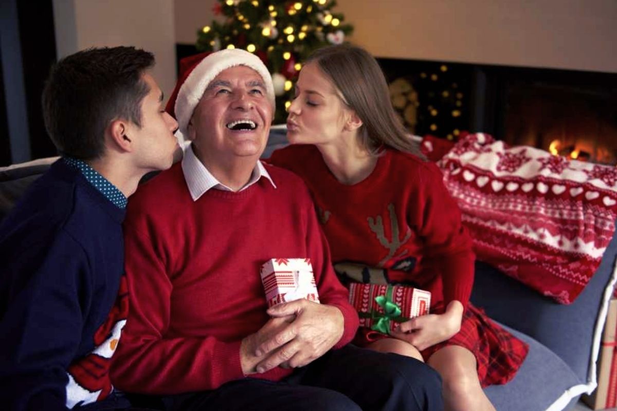 Navidad: 10 regalos ideales para adultos mayores - Infobae