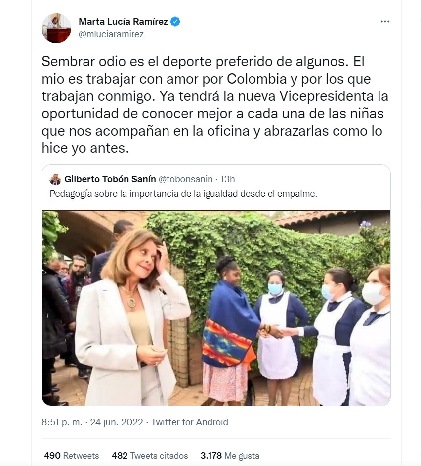 Marta Lucía Ramírez contesta a polémica por foto de saludo de Francia Márquez a trabajadoras. Foto: captura de pantalla Vicepresidencia.