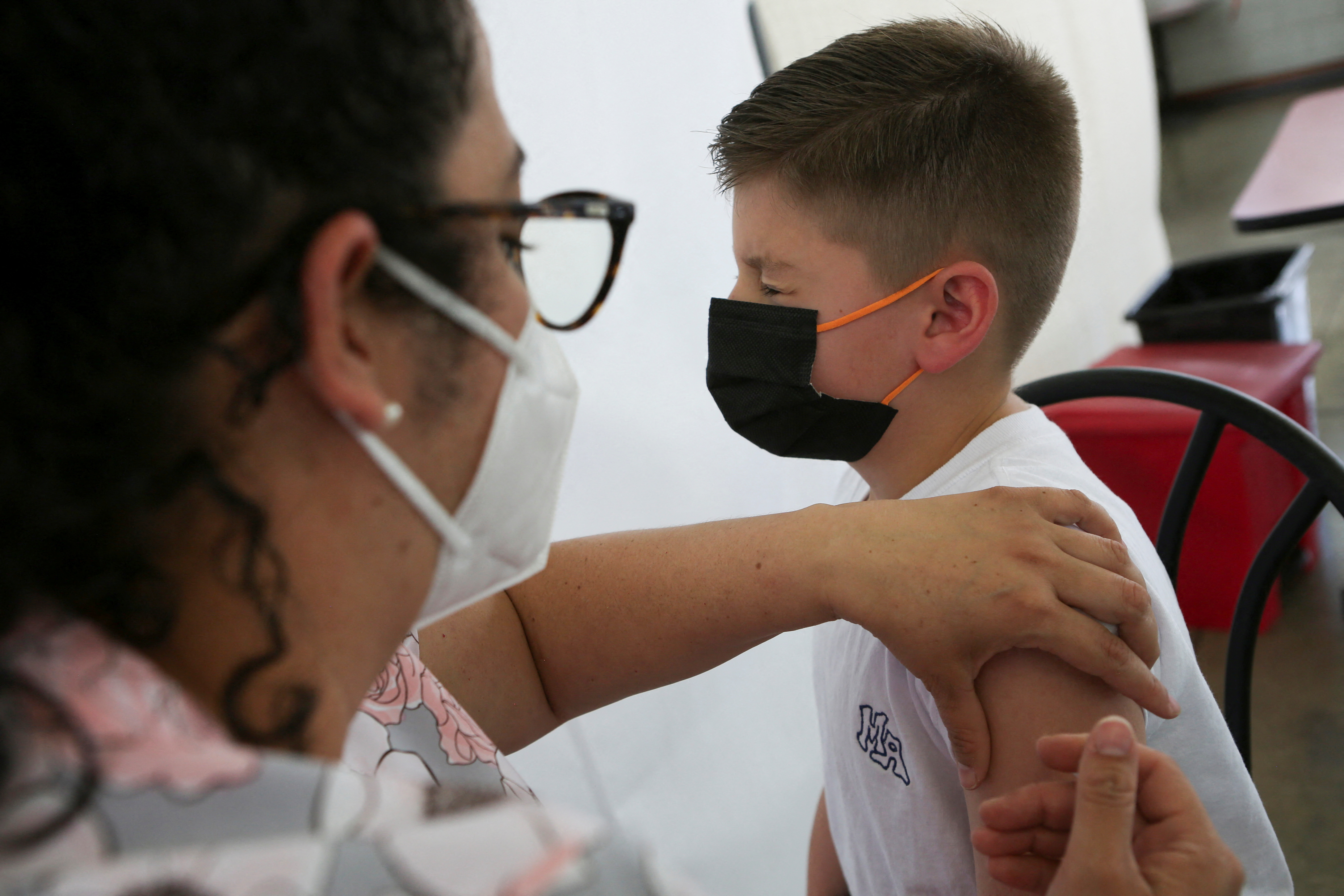 El Gobierno de Estados Unidos informó hace unos días que espera que la vacunación de los niños pequeños a gran escala comience a partir del 21 de junio (REUTERS/Mayela Lopez)