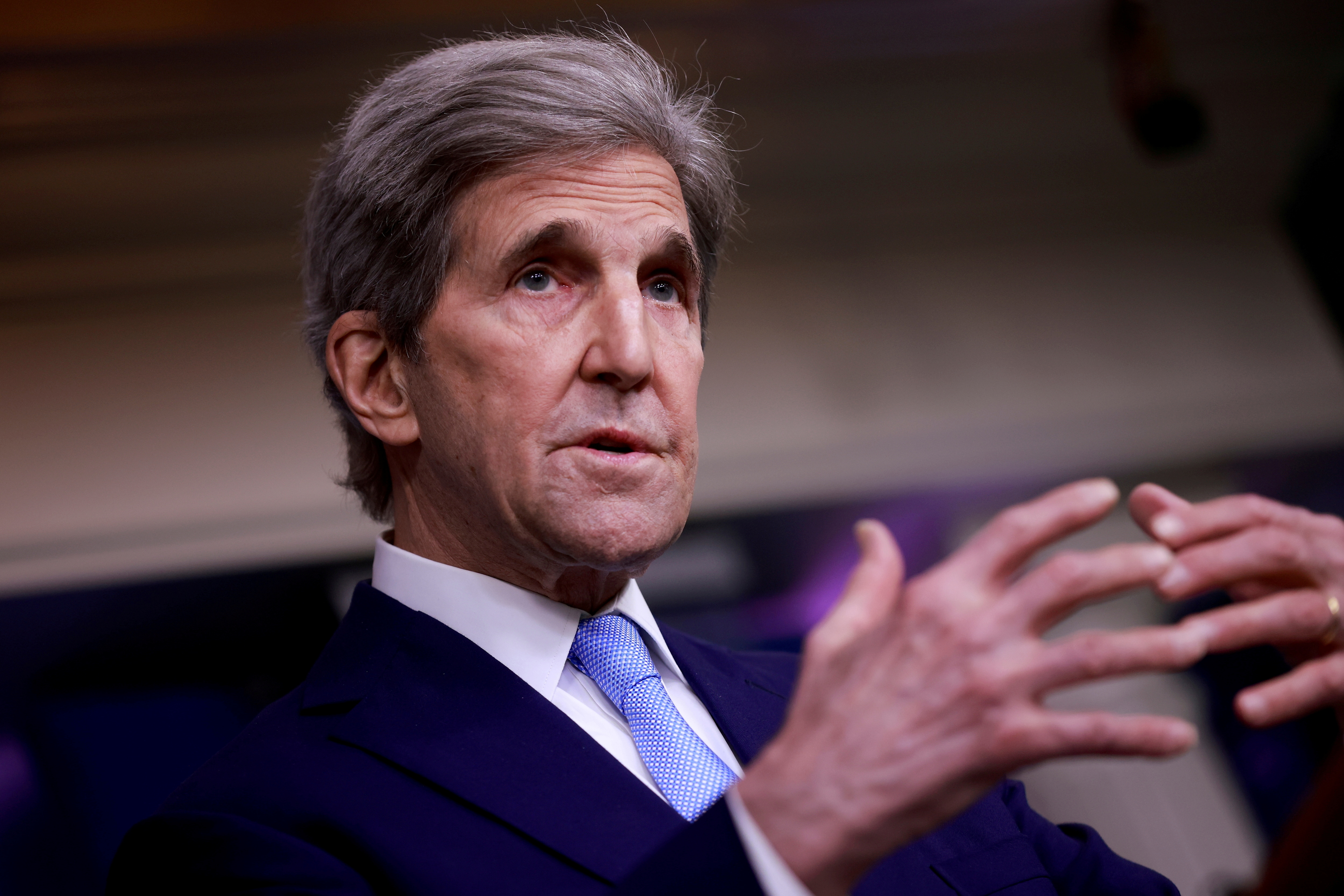 López Obrador negó que se haya acordado la instalación de un grupo de seguimiento a la reforma eléctrica, pese a que el propio John Kerry lo informó tras salir de Palacio Nacional. (Foto: REUTERS/Tom Brenner/Archivo)