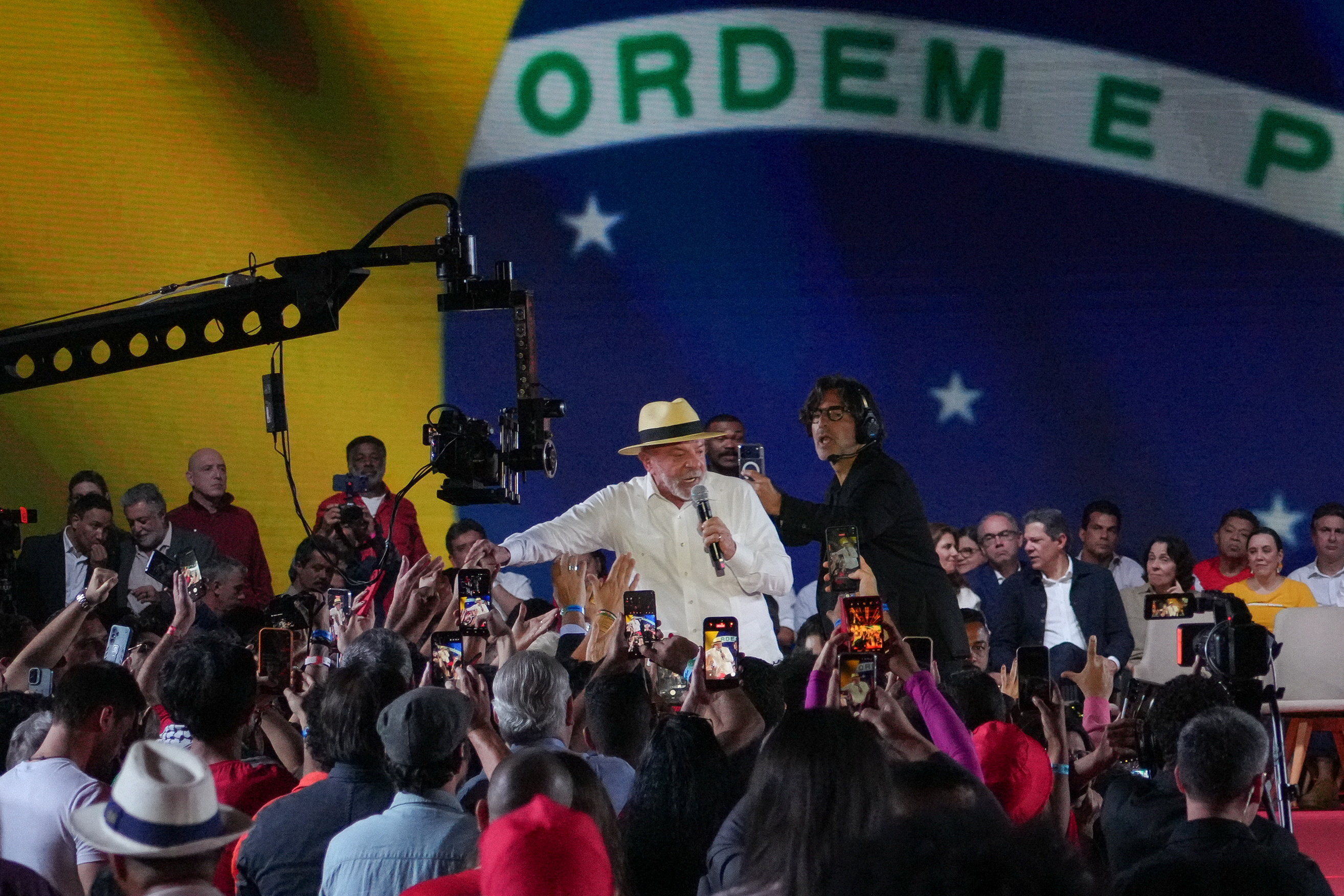 El Partido de los Trabajadores proclam&oacute; a Lula como candidato para un cuarto mandato en Brasil: 