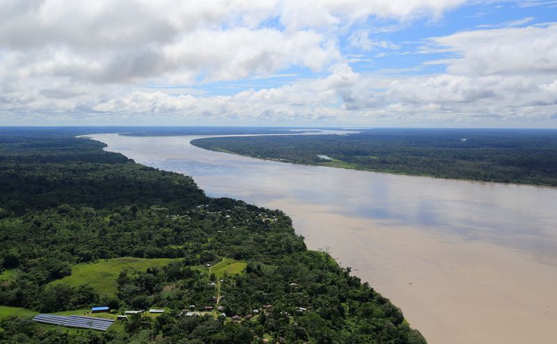 Foto de archivo. Panorámica del río Amazonas desde la selva amazónica de Colombia, 18 de enero 2018. REUTERS/Jaime Saldarriaga