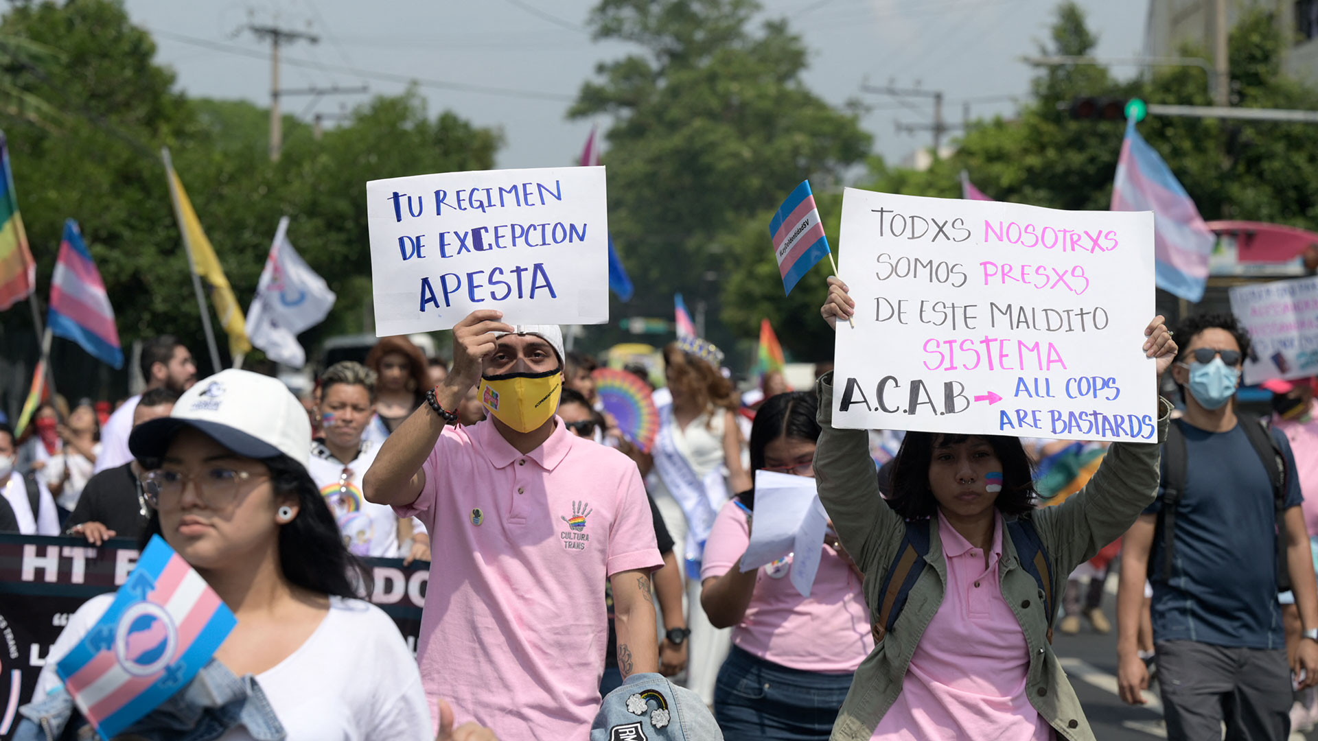 En El Salvador la población LGBT+ se ha movilizado masivamente en un contexto de discriminación oficial hacia el colectivo. (AFP)