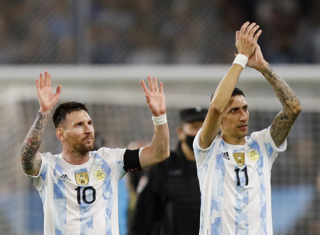 Messi y Di María, dos baluartes que todavía marcan el camino de la Selección (REUTERS/Agustin Marcarian)