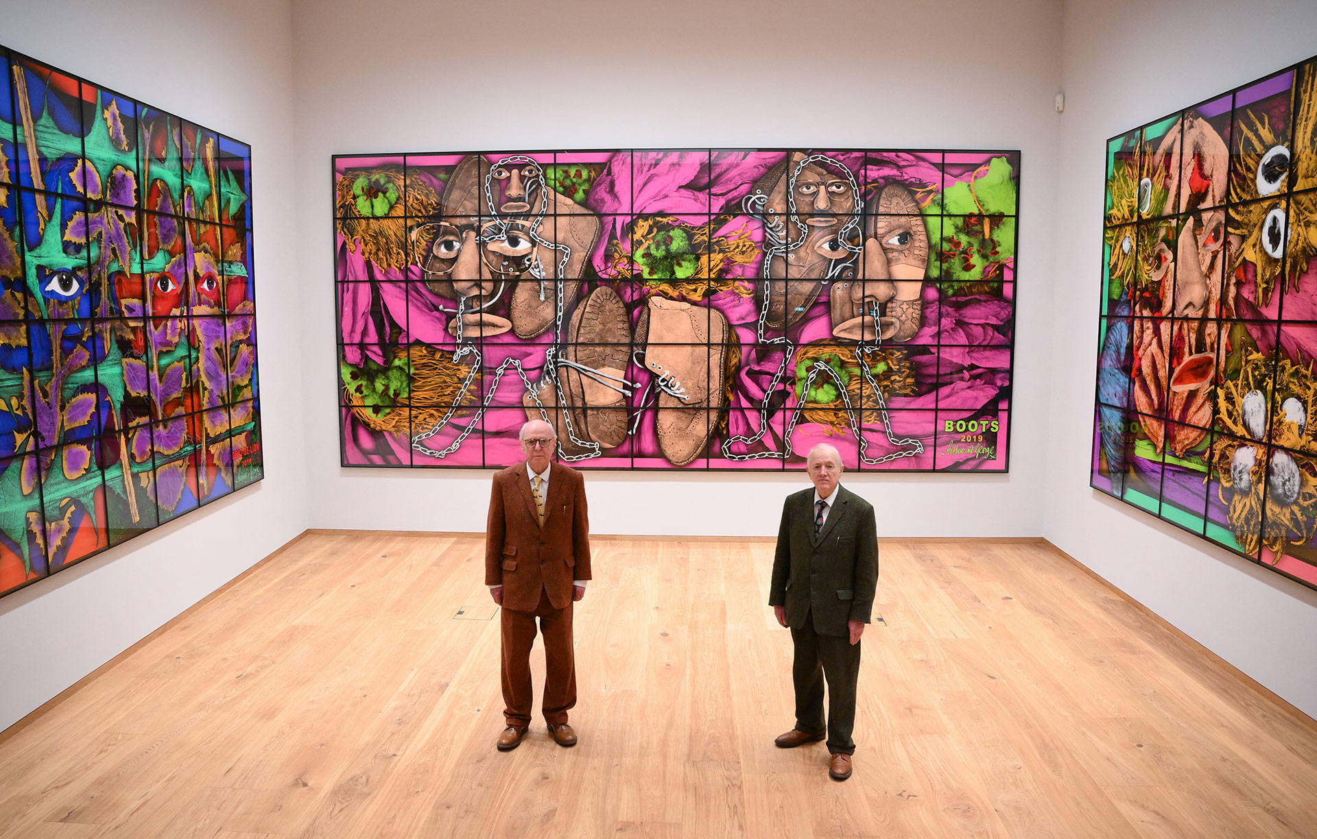 El Dúo Artístico Gilbert And George Inauguró Una Exposición En Londres Infobae 9537