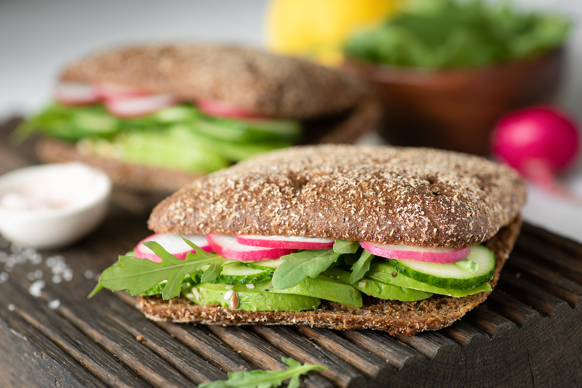 Para que un sándwich tenga todos los nutrientes necesarios es importante tomar en cuenta los ingredientes con los que se lo prepara (Getty Images)