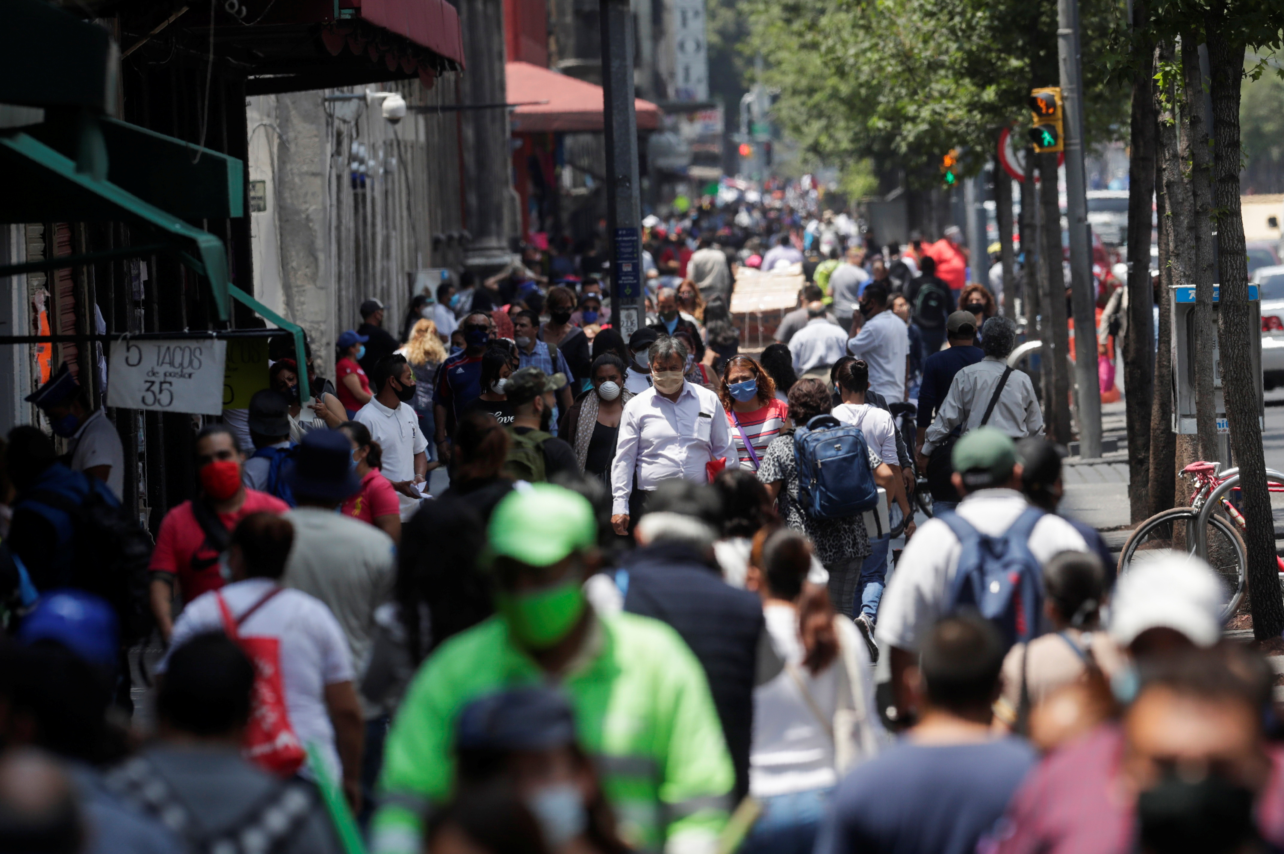 La pandemia de coronavirus también ha implicado serias afectaciones para el empleo en México. (Foto: Henry Romero/Reuters)