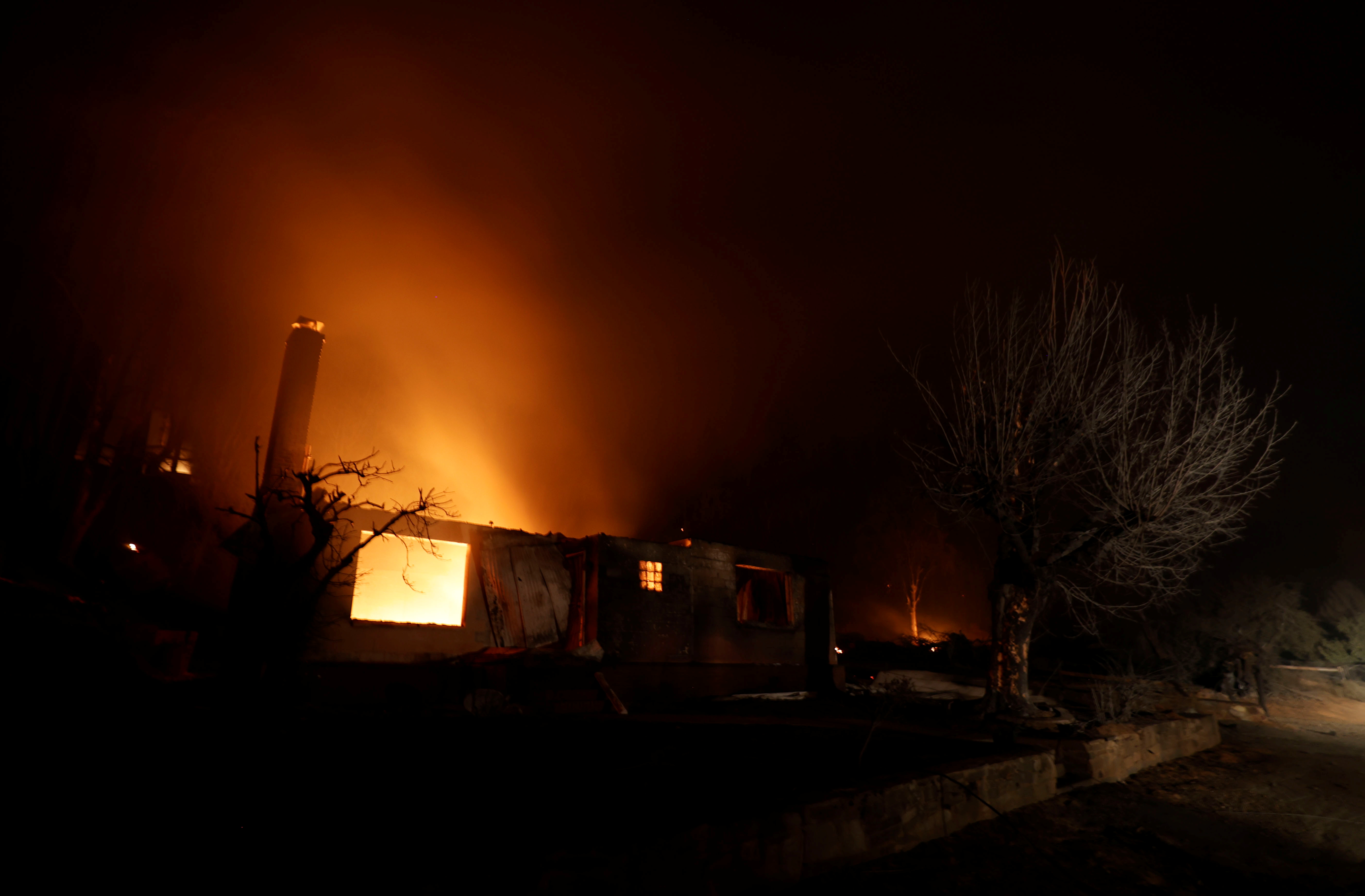 Las impactantes fotos de Greenvile, el pueblo arrasado por el incendio  Dixie en California - Infobae