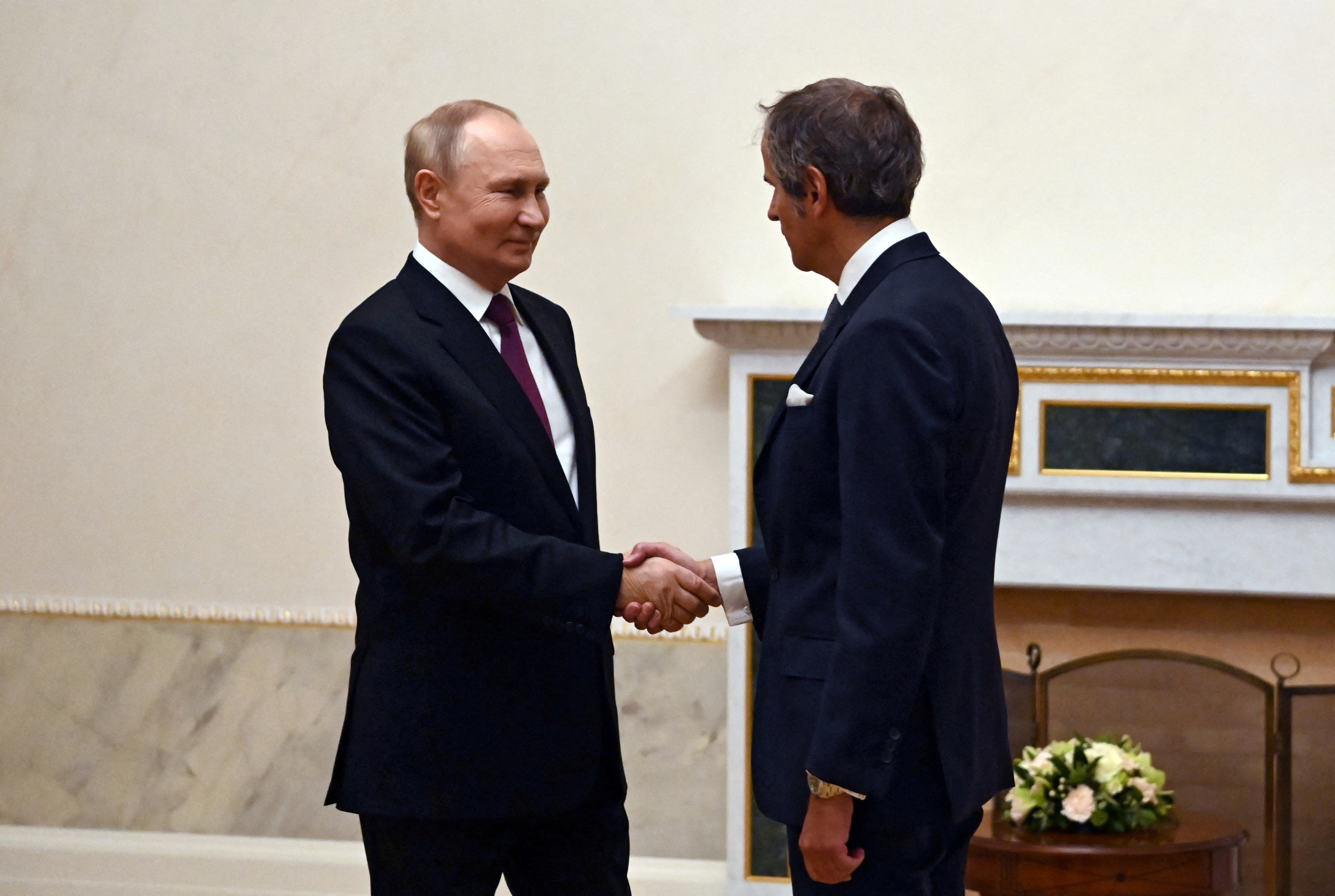 Putin e Grossi, ieri a San Pietroburgo