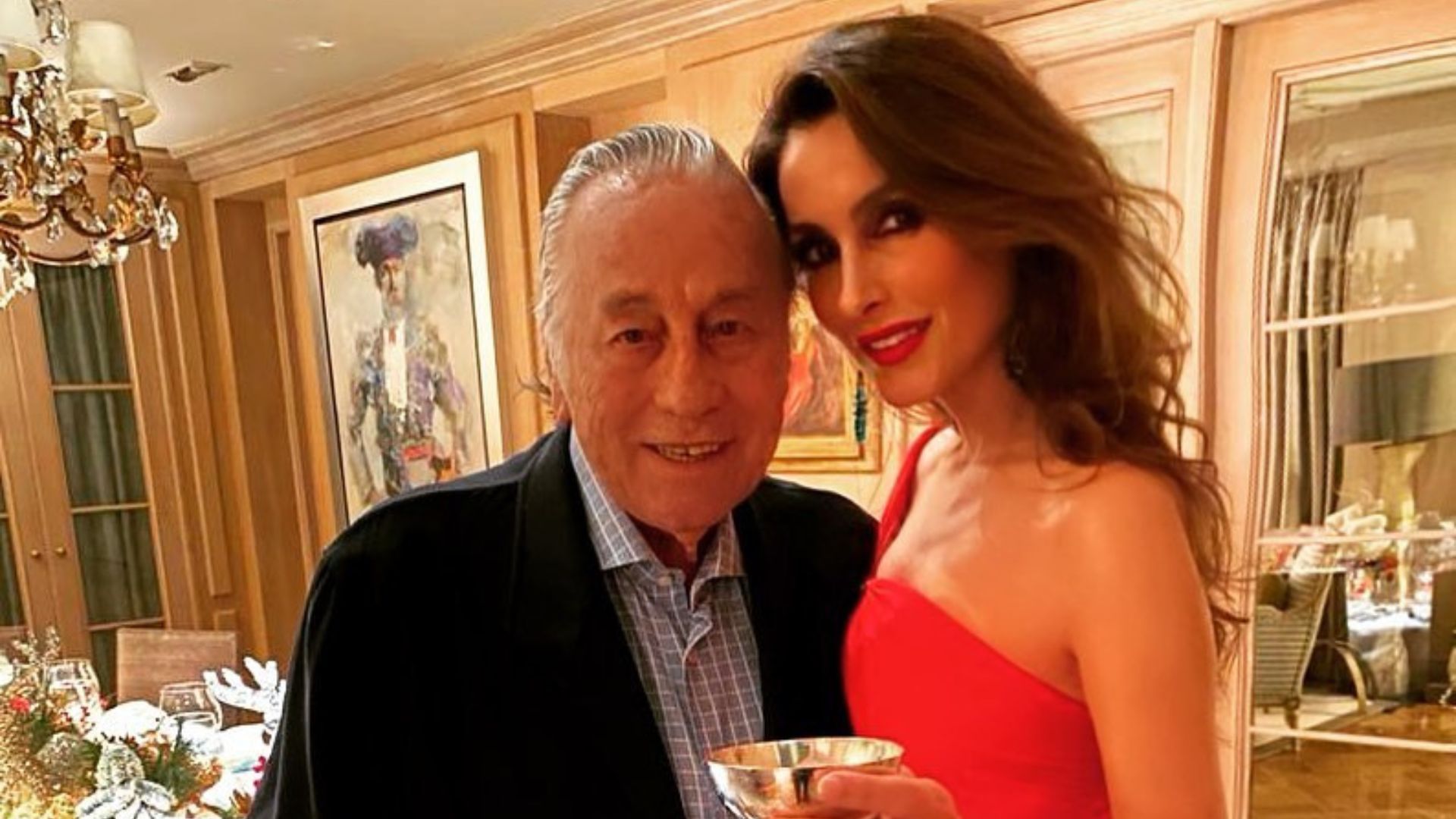 Paloma Cuevas has a close relationship with her father Victoriano Valencia who already accepts Luis Miguel (Instagram @palomacuevasofficial)