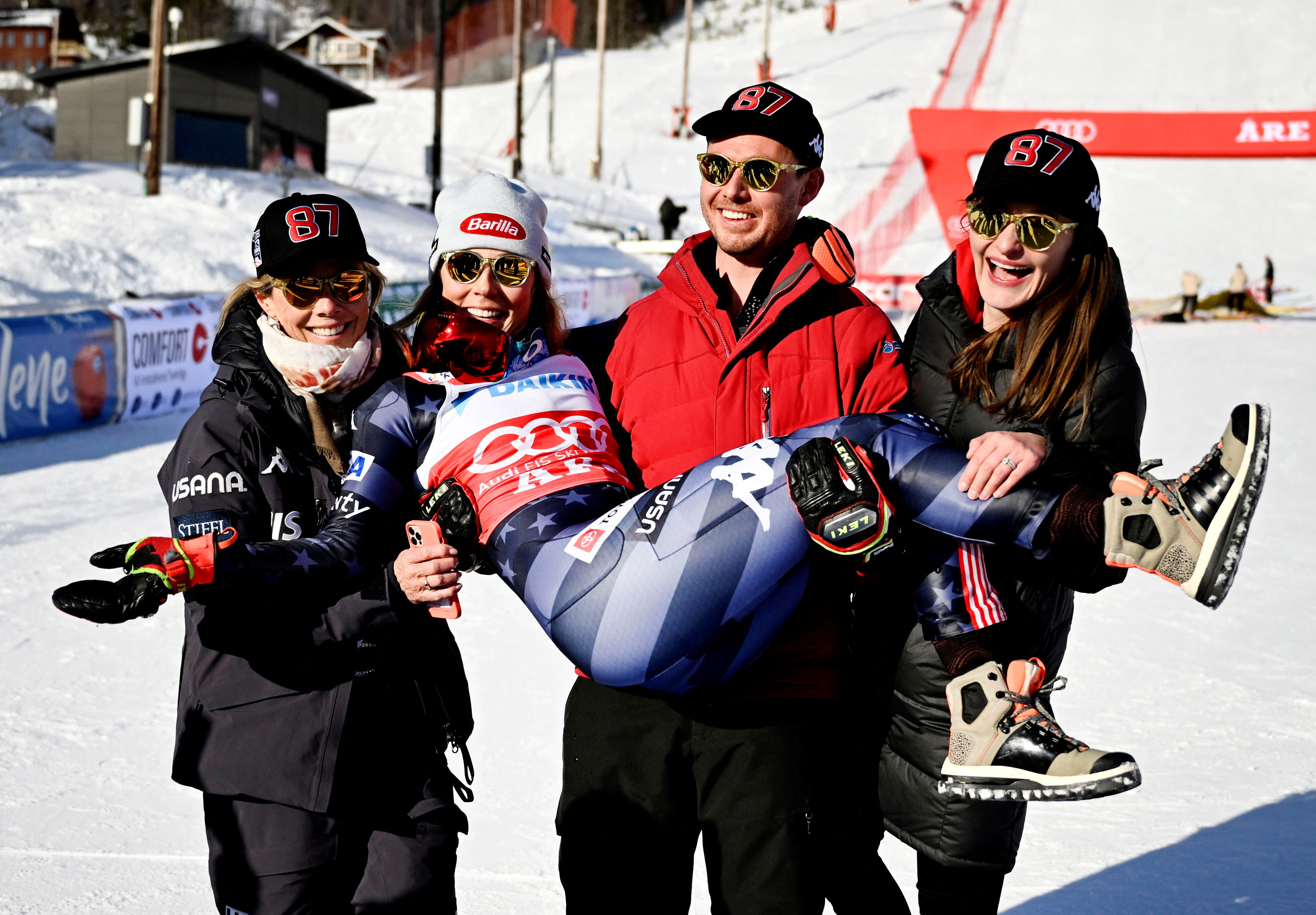 FIS Alpine Ski World Cup - Are, Sweden - March 11, 2023 Mikaela Shiffrin of the U.S. celebrates winning the women's slalom with her mother Eileen Shiffrin and her brother Taylor Shiffrin with his wife Pontus Lundahl/TT News Agency via REUTERS.