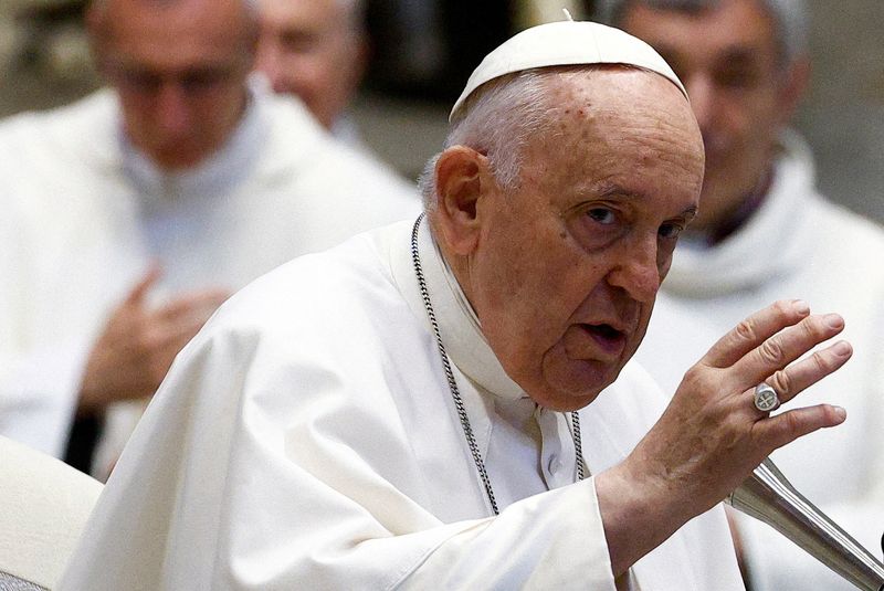 La salud del Papa Francisco: en qué consiste la cirugía que le practicarán al pontífice por una hernia intestinal