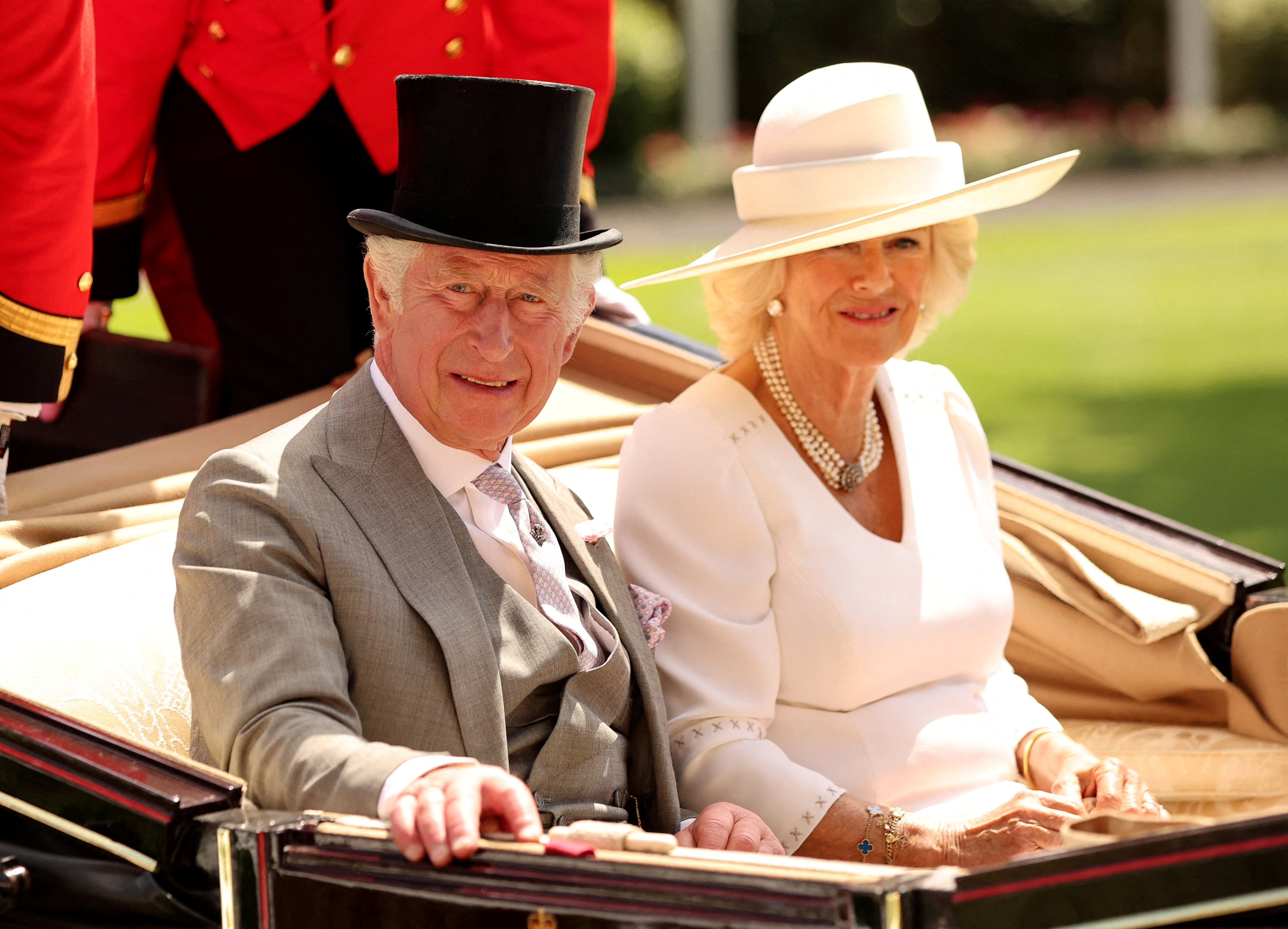 El príncipe Carlos de Inglaterra y Camilla, duquesa de Cornualles (Reuters)