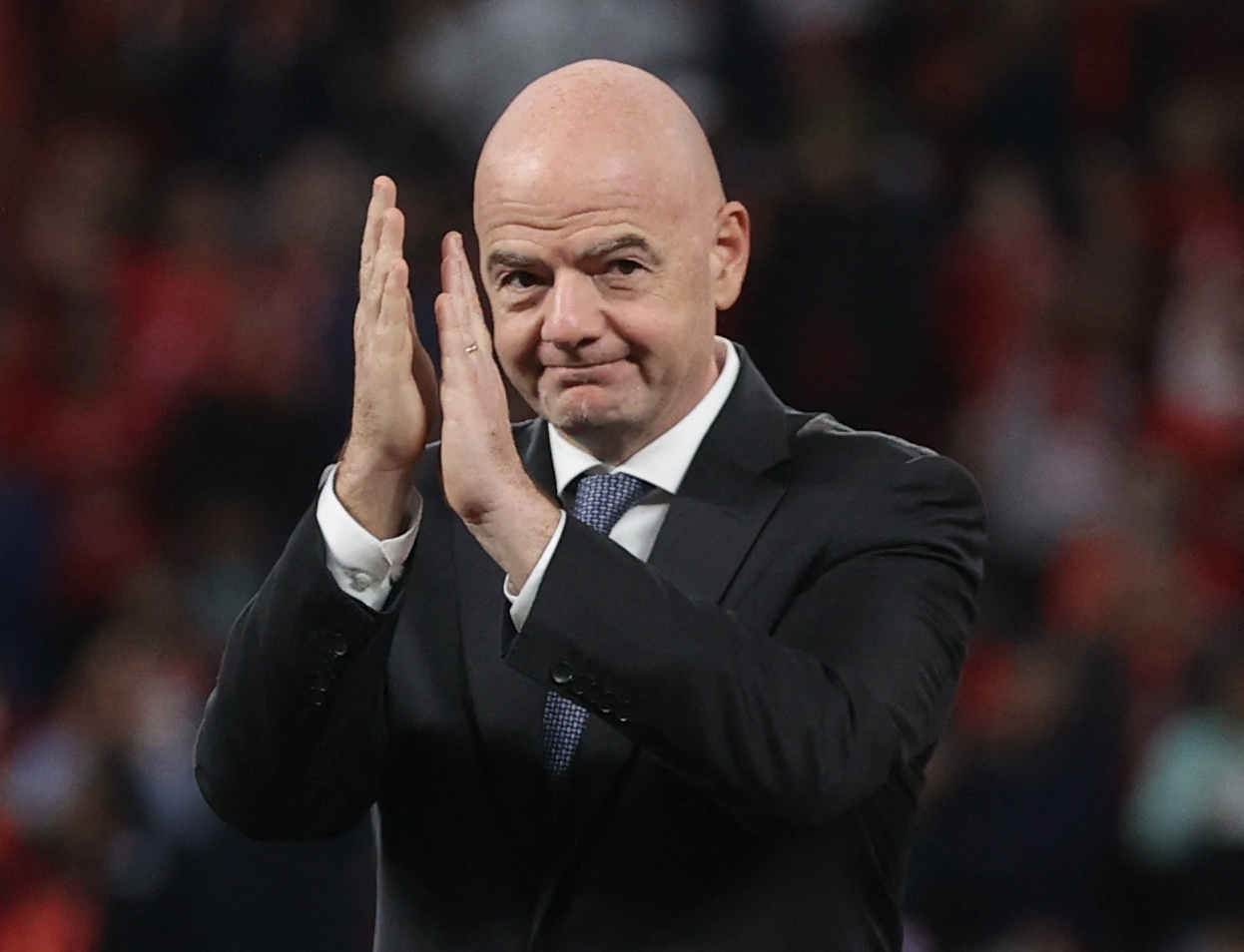 Soccer Football - African Super Cup - Final - Al Ahly SC v Raja Casablanca - Ahmed bin Ali Stadium, Al Rayyan, Qatar - December 22, 2021 FIFA president Gianni Infantino during the trophy ceremony REUTERS/Ibraheem Al Omari