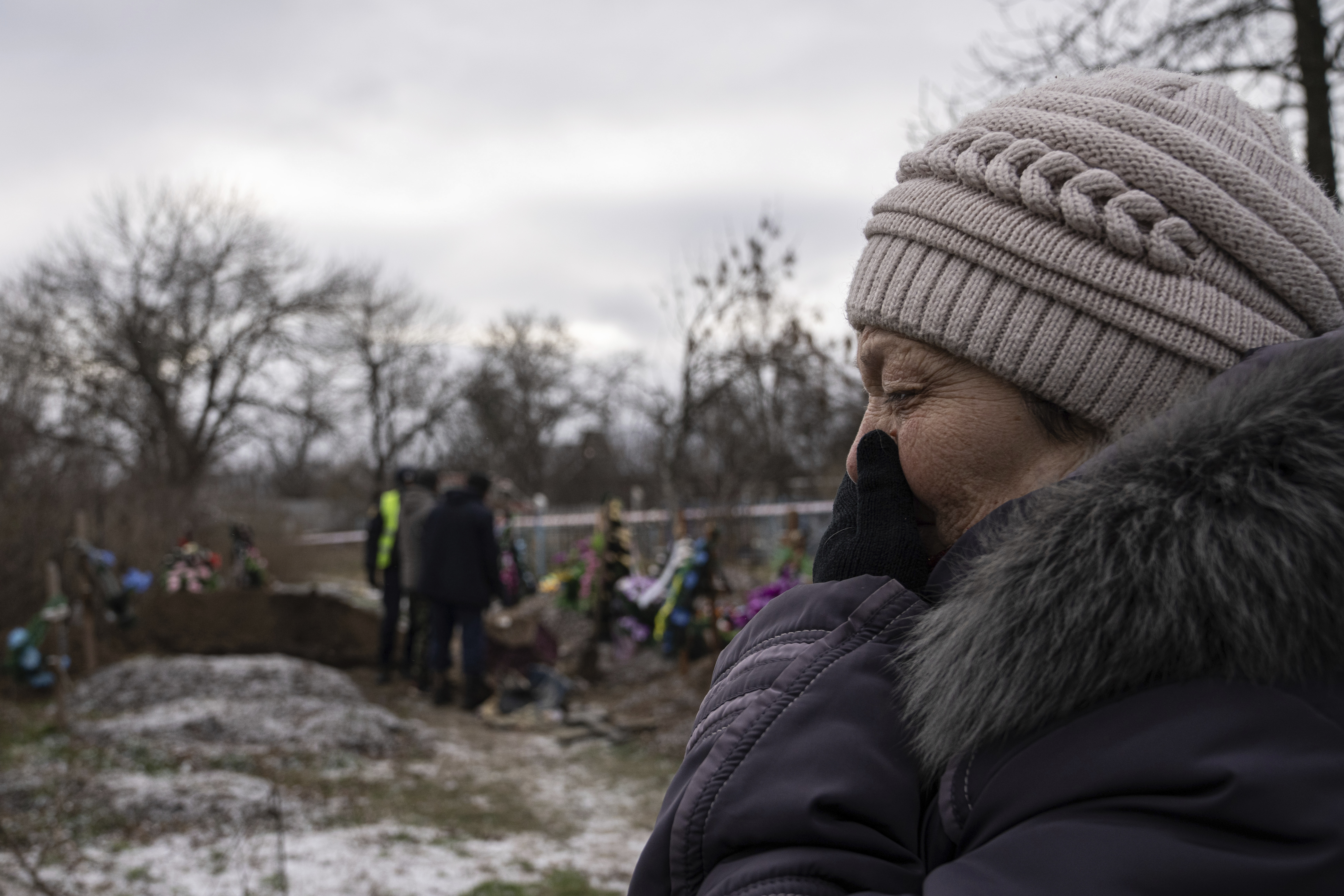 Rusia mantiene los ataques sobre Ucrania. (AP Foto/Evgeniy Maloletka)