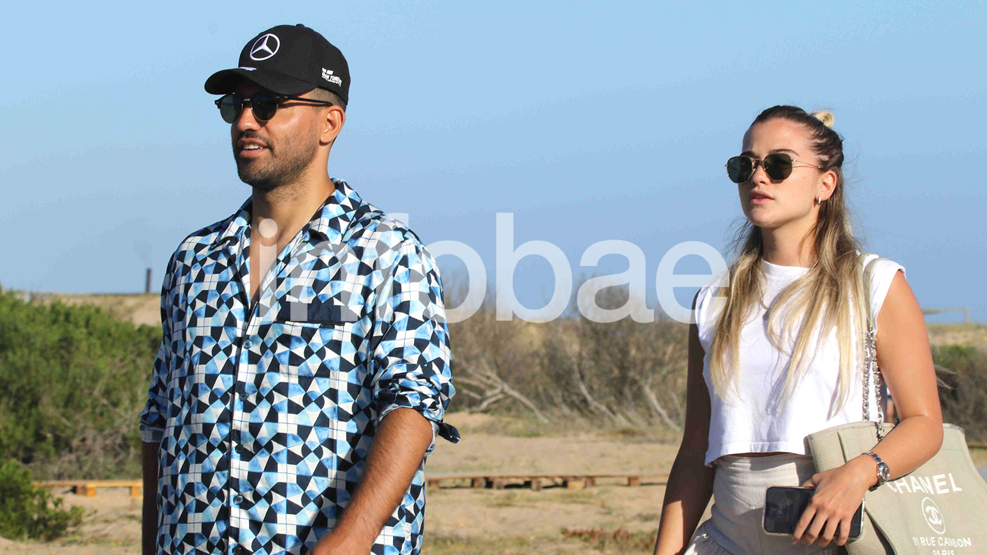El Kun Agüero, acompañado por su pareja, Sofía Calzetti (RS Fotos)