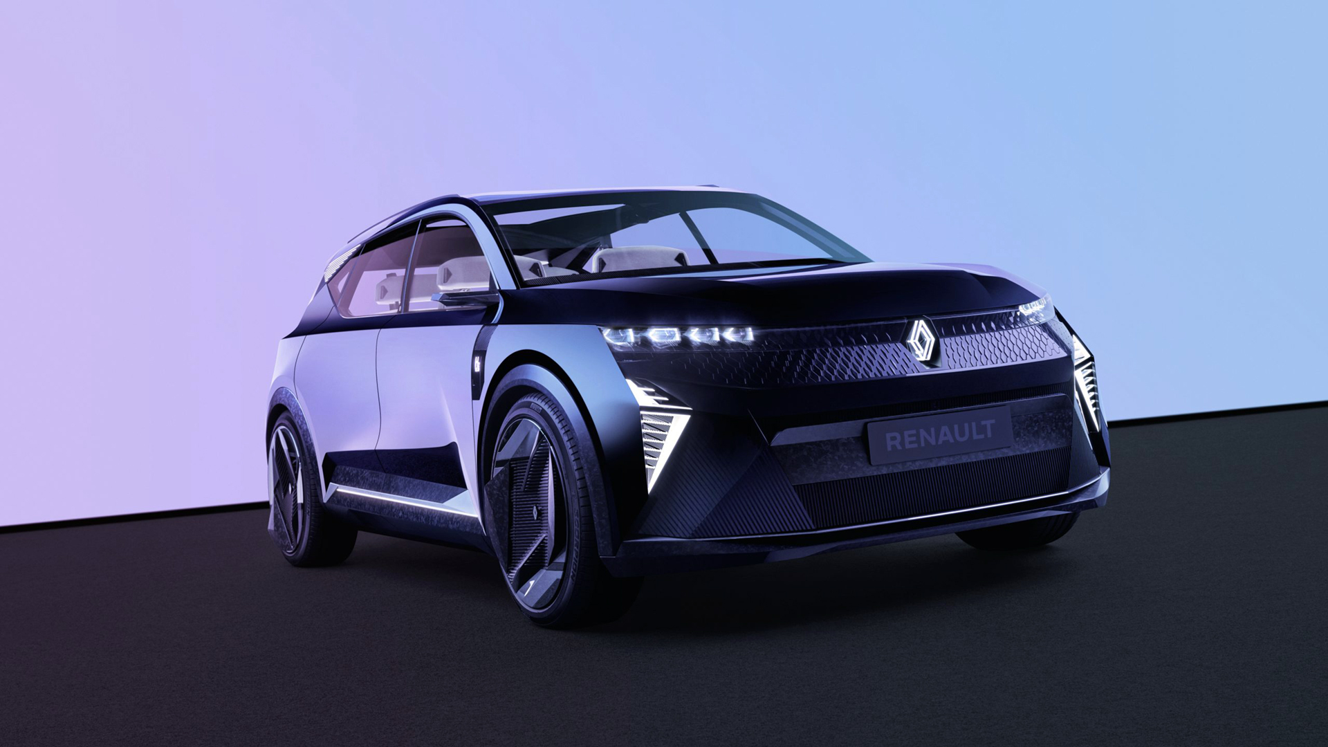 Meskipun merupakan konsep masa depan, Renault Scénic Vision memiliki kesamaan yang akrab dengan Mégane E-Tech saat ini.