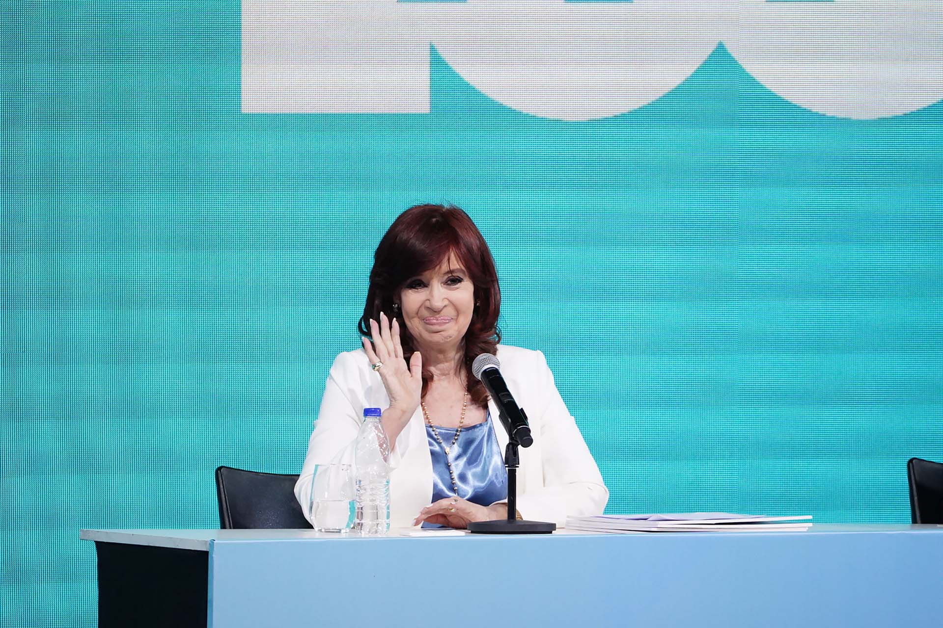 A días del alegato, la Oficina Anticorrupción renunció a la querella en el juicio por la obra pública contra Cristina Kirchner