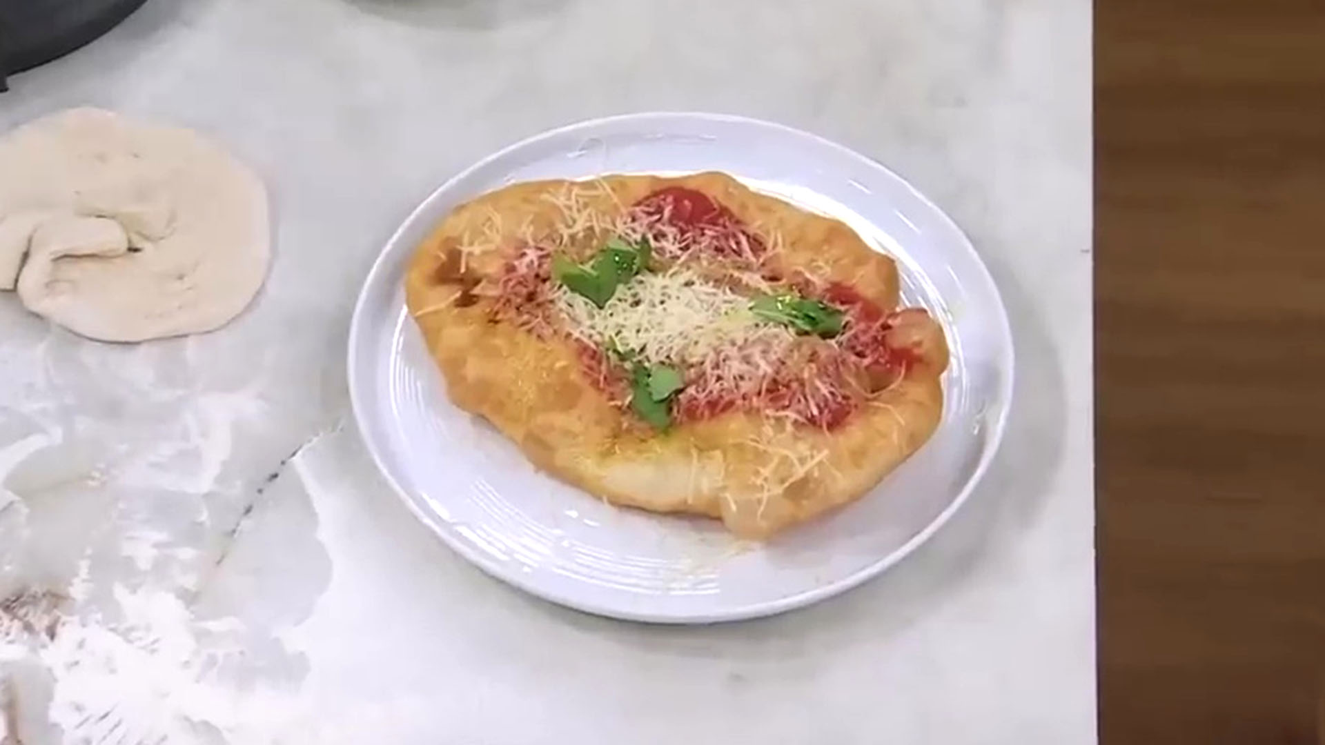 Cuál es la receta de pizza frita de Donato de Santis con la que sorprendió  en Masterchef - Infobae