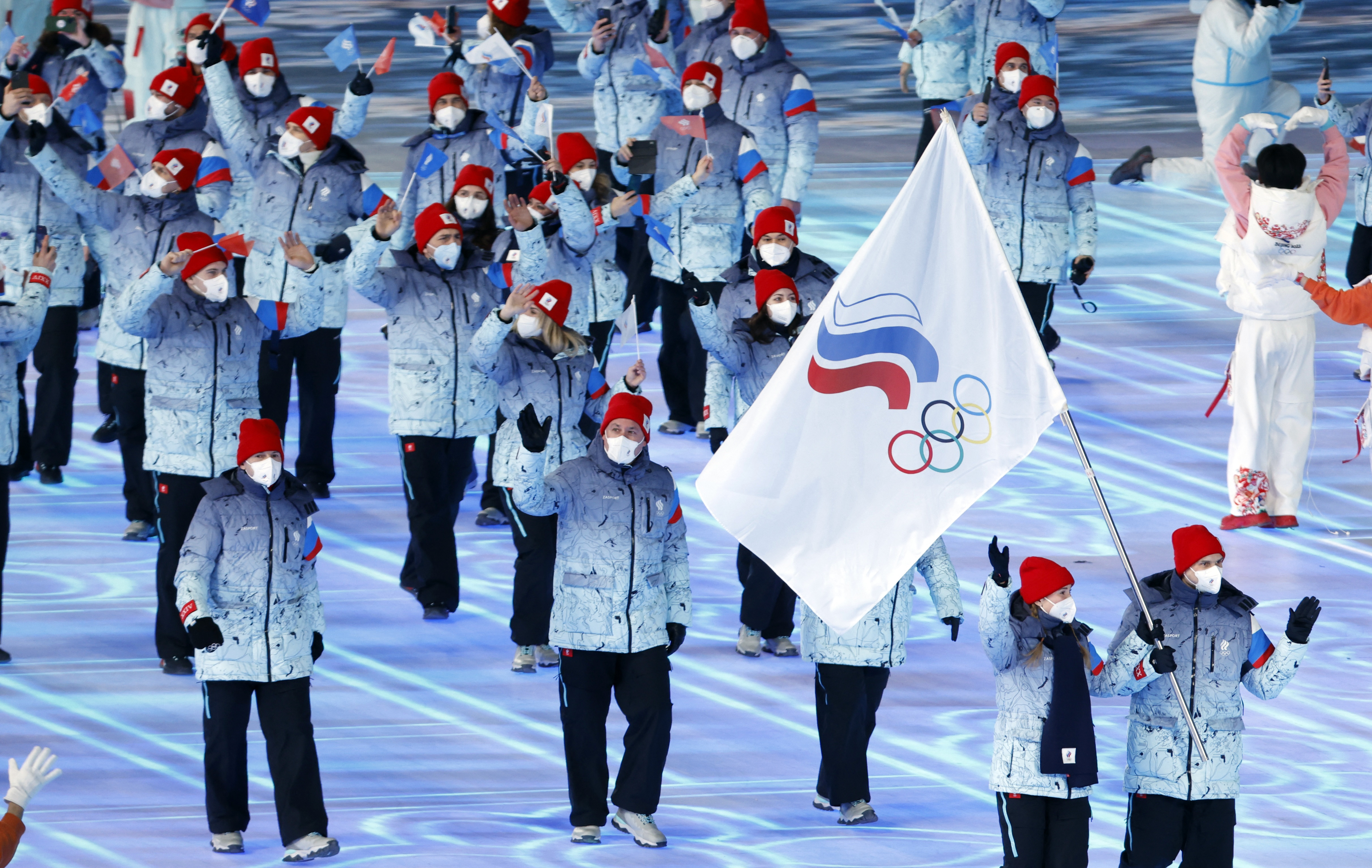 Presidente francês proíbe bandeira russa nas Olimpíadas de Paris 2024