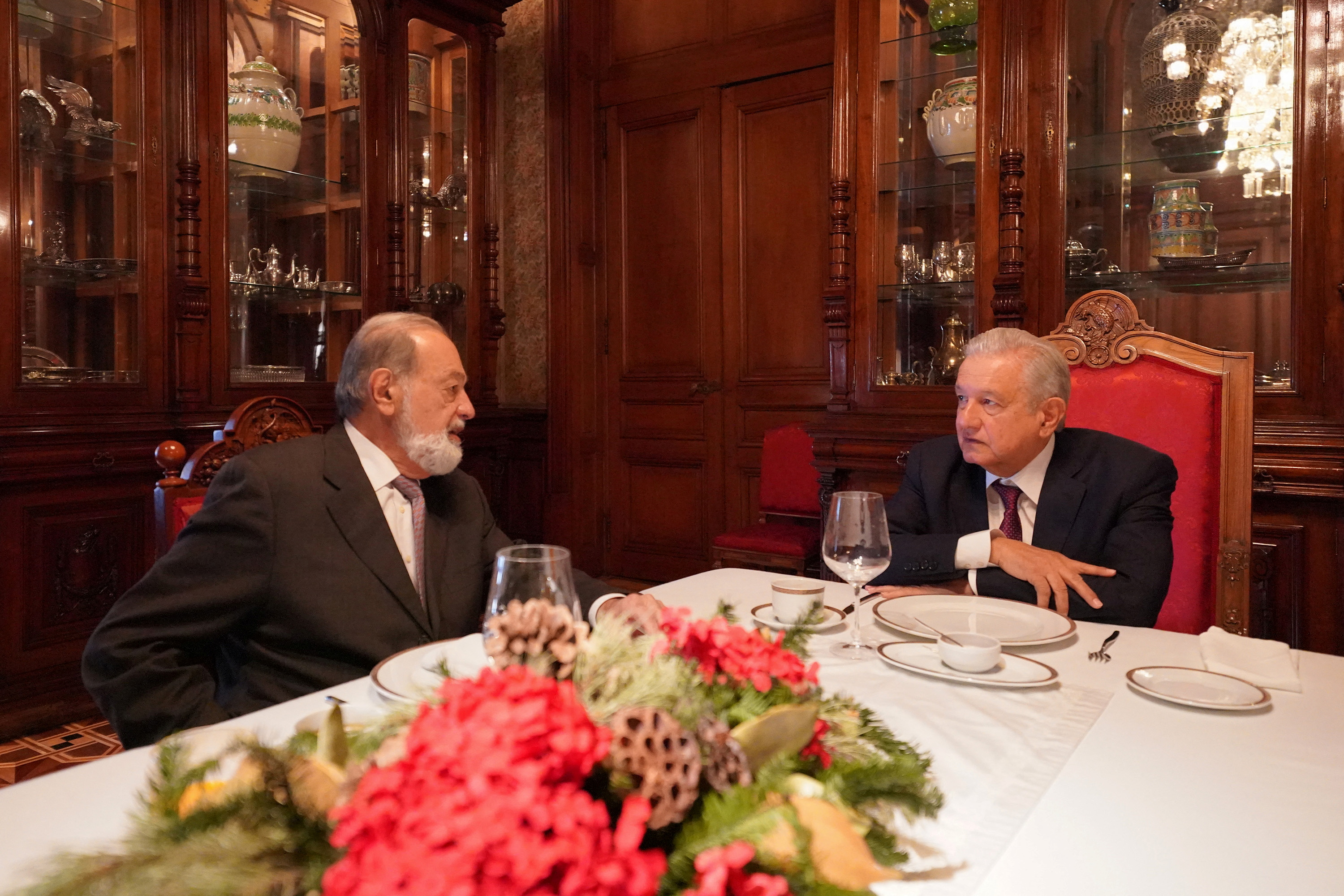 Comida entre Carlos Slim y Andrés Manuel López Obrador hace algunos meses (Reauters/Presidencia de México)