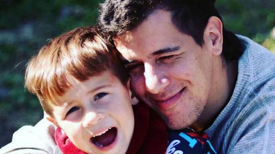 Cristian Dupuy, padre de Lucio, junto a su hijo