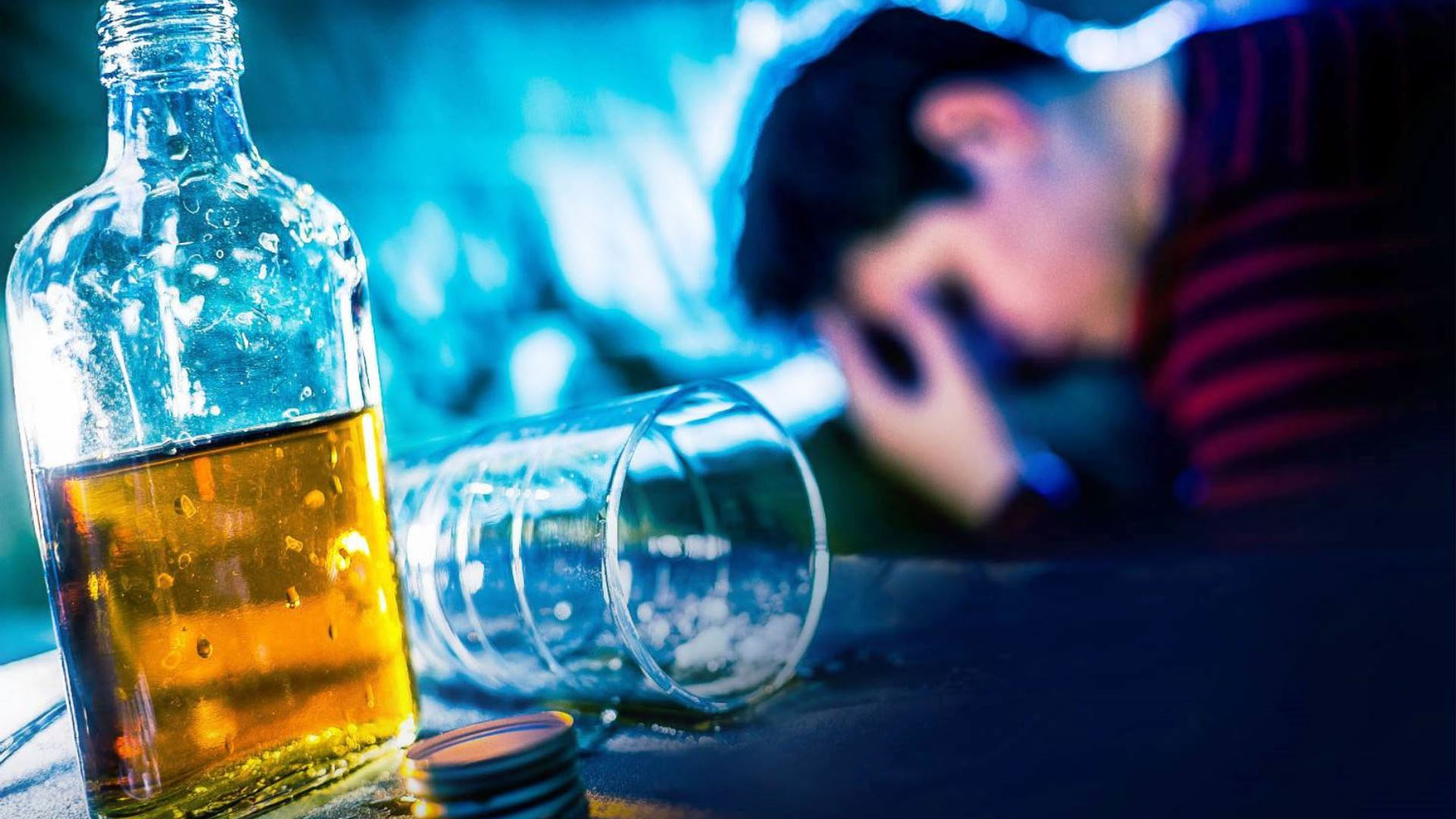 Beber alcohol en exceso es una de las principales causas de la gastritis (Andina)