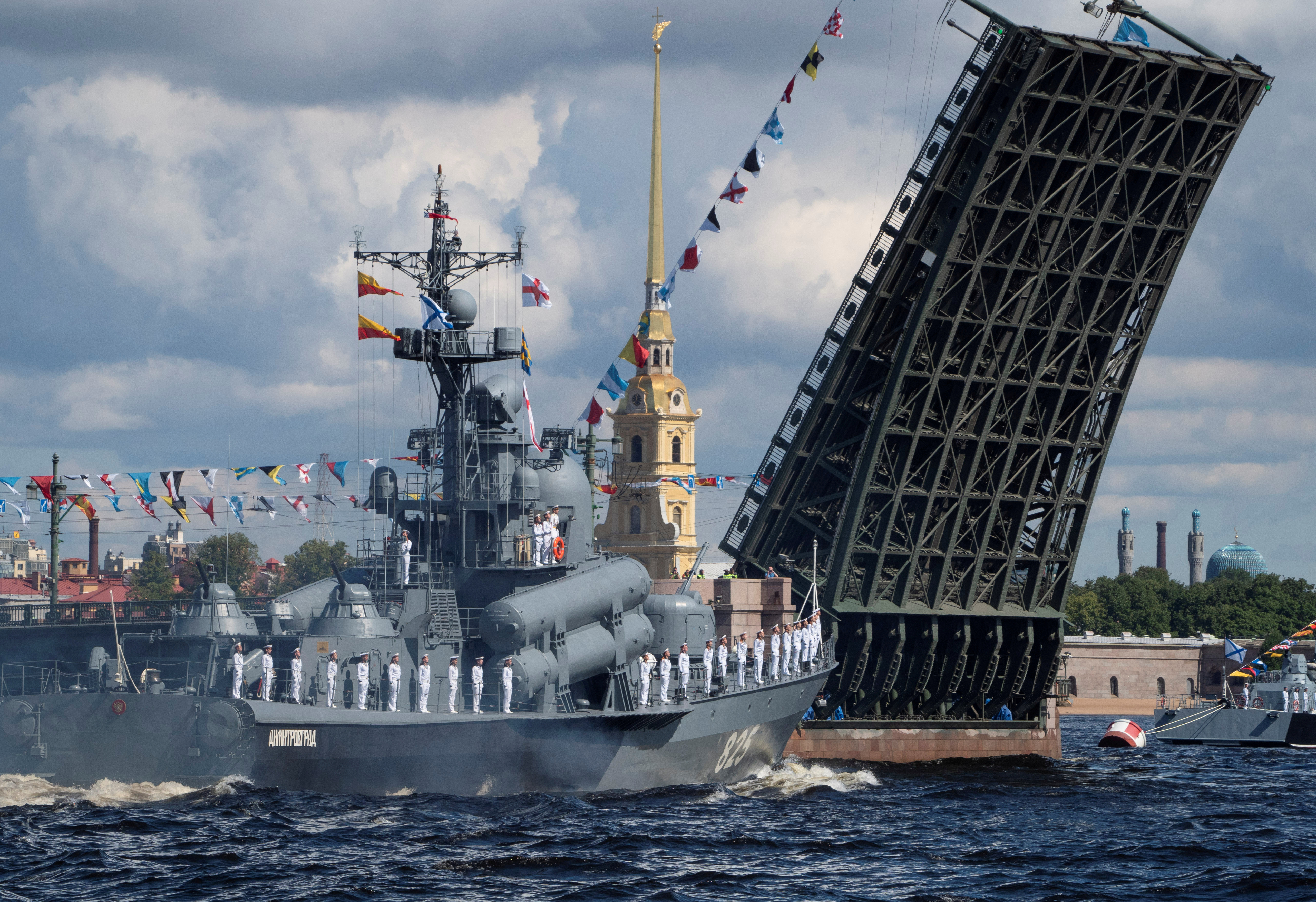 Парад ВМФ В Санкт-Петербурге
