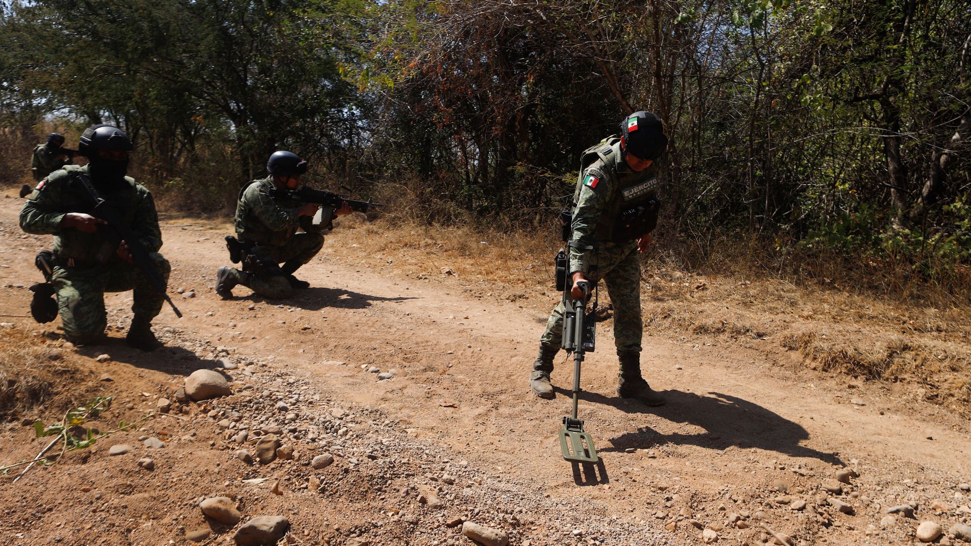 Reportan muerte de seis militares tras explosión de narcomina en los  límites de Jalisco y Michoacán - Infobae