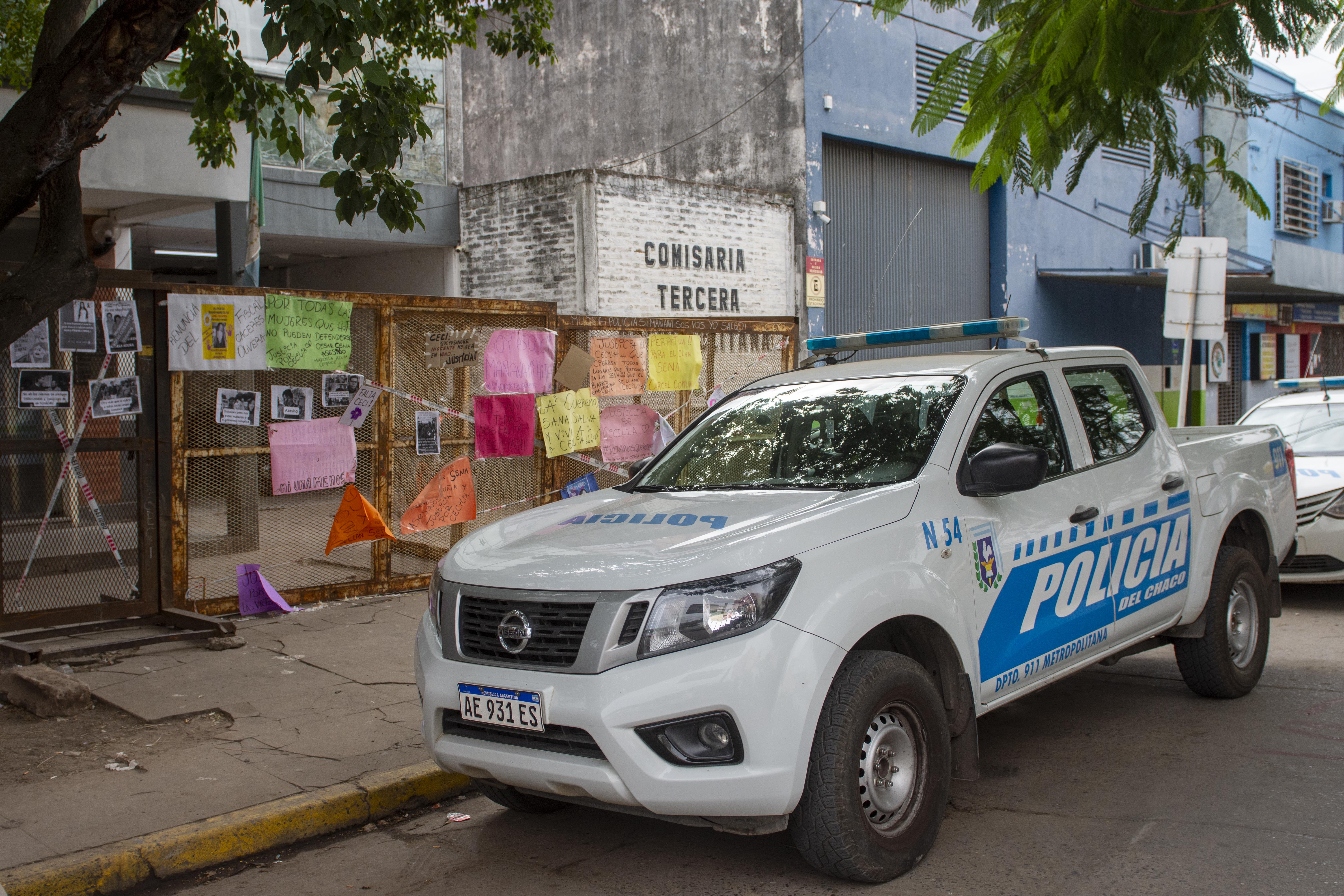 Una pared dividía a Emerenciano Sena de su hijo en la Comisaría 3ª de Resistencia (Foto/Telam)