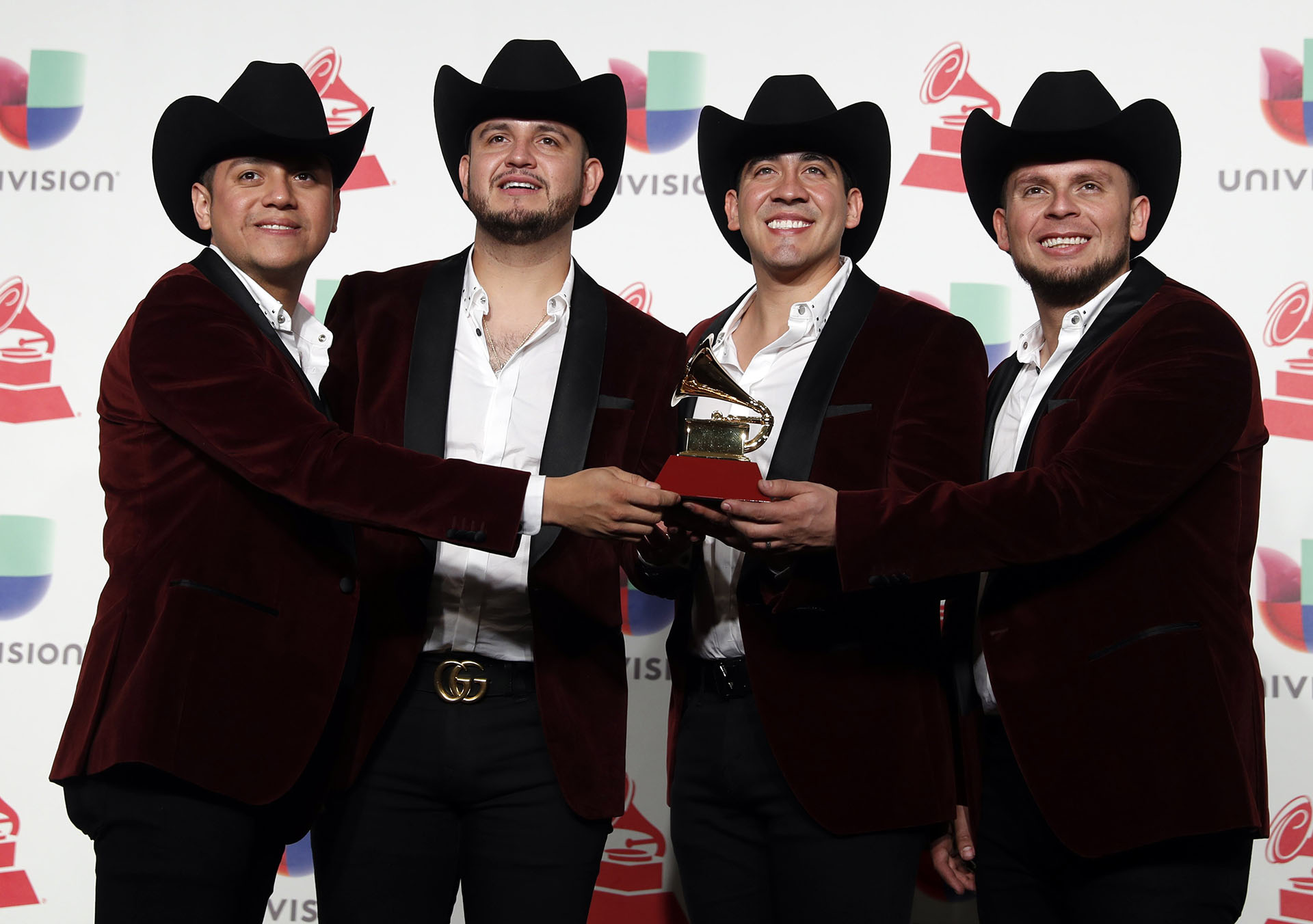 Calibre 50 ganó un Latin Grammy por "Guerra de poder" dentro de la categoría "Mejor álbum norteño". REUTERS/Steve Marcus