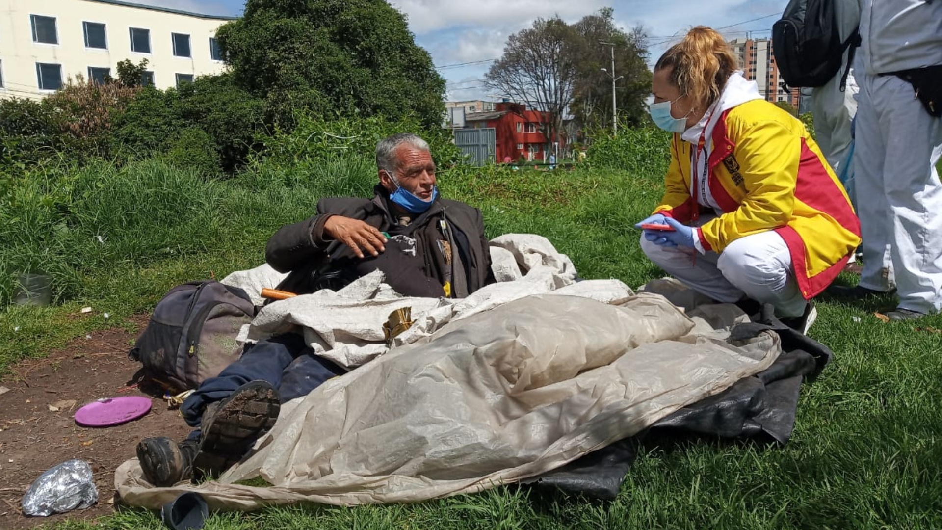 Adulto mayores exhabitantes de calle ya se aplicaron la segunda dosis de la vacuna para la inmunización contra el coronavirus. Foto: Secretaría Distrital de Integración Social.