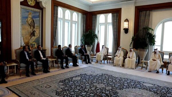 Medios de Qatar informaron que Rezai llegó Doha el domingo y que fue recibido por el Viceministro de Relaciones Exteriores y el embajador de Irán en ese país. 