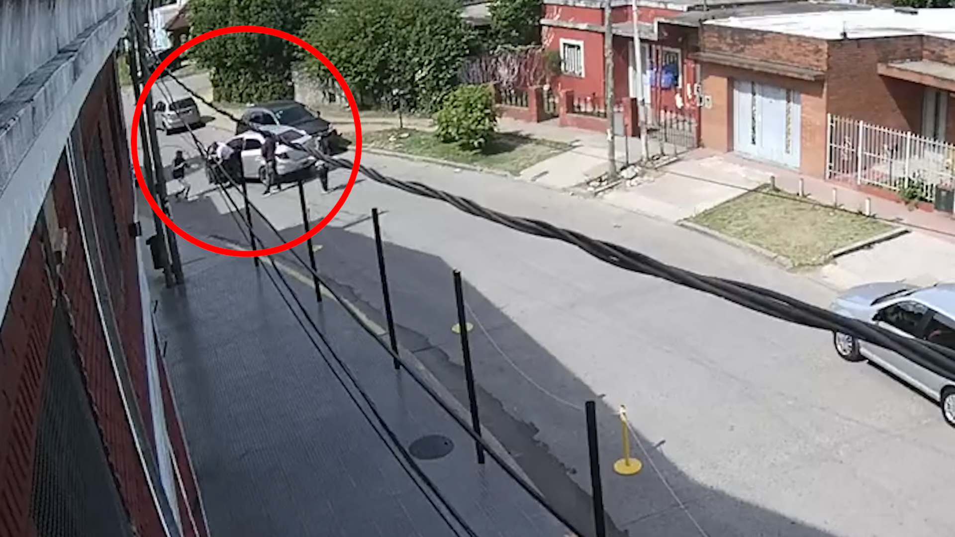 Video: así cayeron “Gaby” y “Luquitas”, acusados de balear a un policía para robarle el auto en Castelar