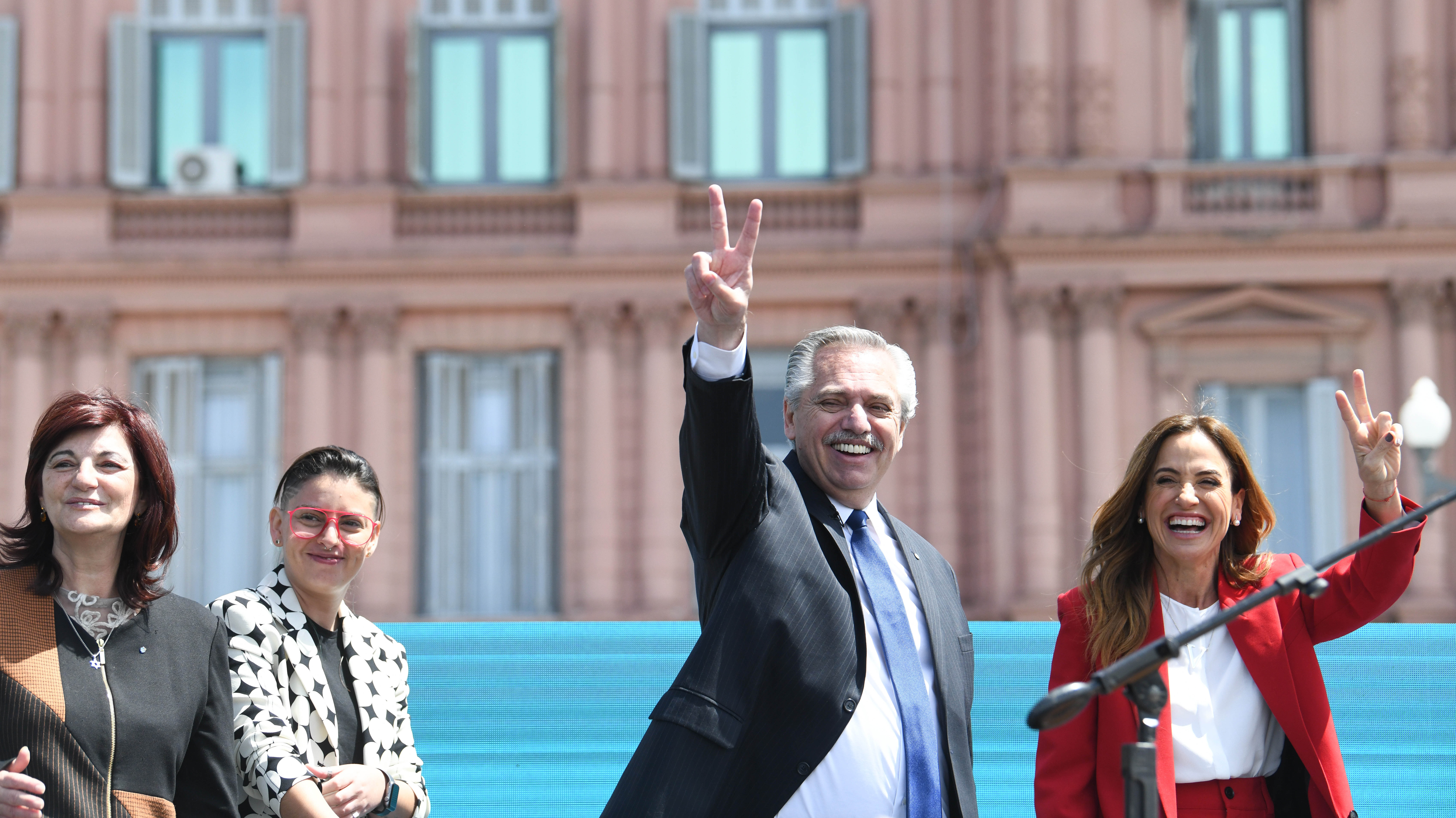 El 13 de octubre el presidente Alberto Fernández le tomó juramento a Victoria Tolosa Paz como nueva ministra de Desarrollo Social en lugar de Juan Zabaleta
