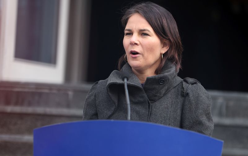 FOTO DE ARCHIVO: La ministra alemana de Asuntos Exteriores, Annalena Baerbock, durante una conferencia de prensa celebrada en Sarajevo, Bosnia y Herzegovina  el 10 de marzo de 2022. REUTERS/Dado Ruvic