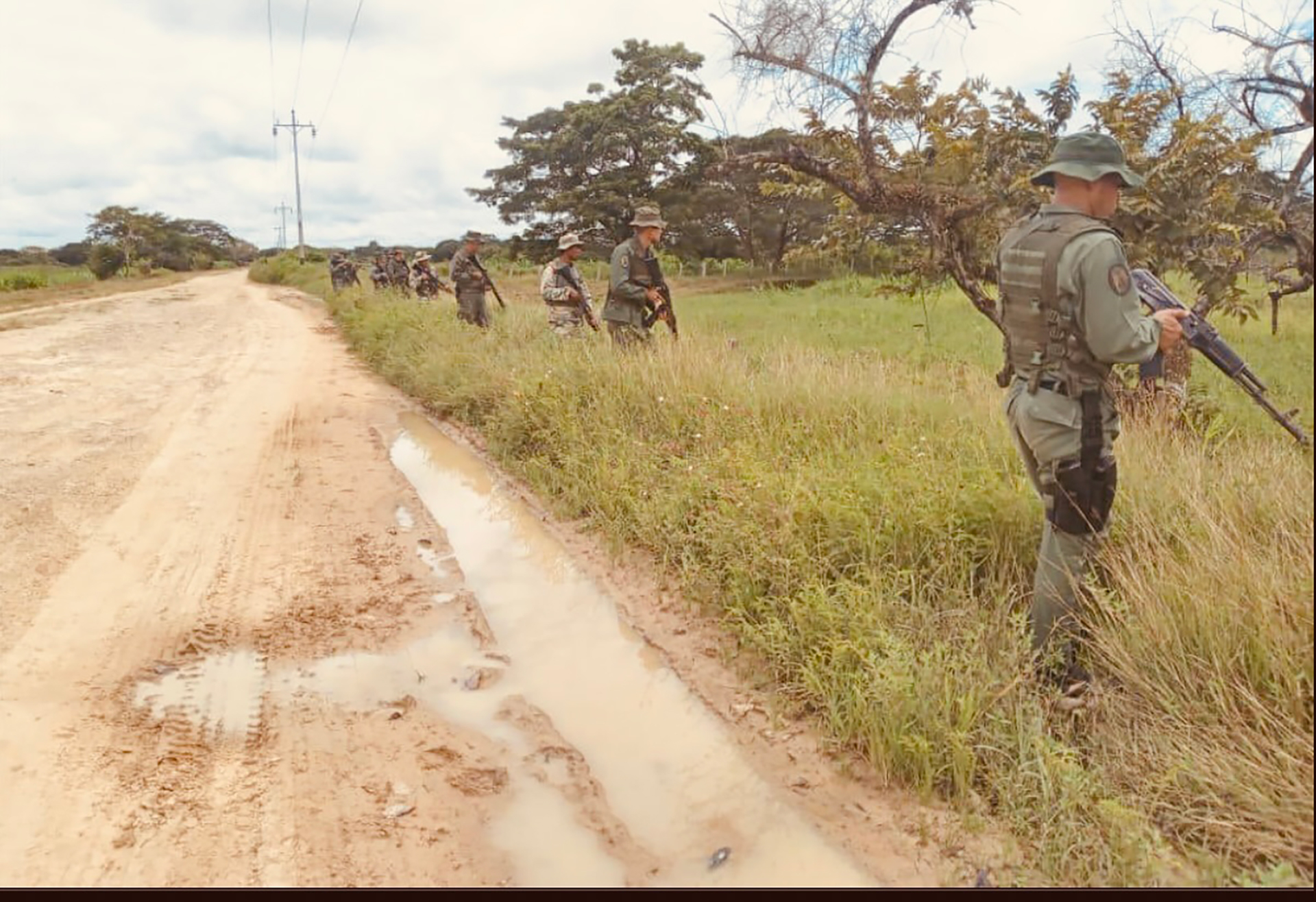 Al parecer fue cerca del Fuerte Militar 91 Brigada de Caballería Blindada E Hipomóvil 9105 que la DGCIM vio la camioneta de los 4 hombres