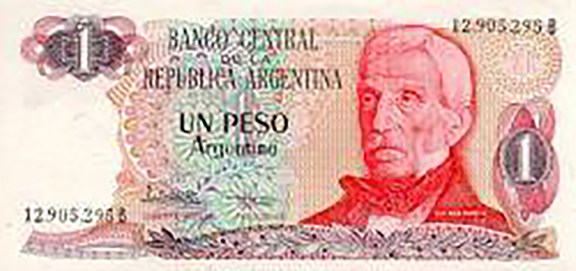 En su menos de 2 años de vida el peso argentino pasó de una emisión de billetes con una nominalidad de $a 100 el 1 de junio de ese año a la de $a 10.000 el 3 de abril de 1985, un salto de 999%, a un ritmo equivalente anual de más de 200% acumulativo