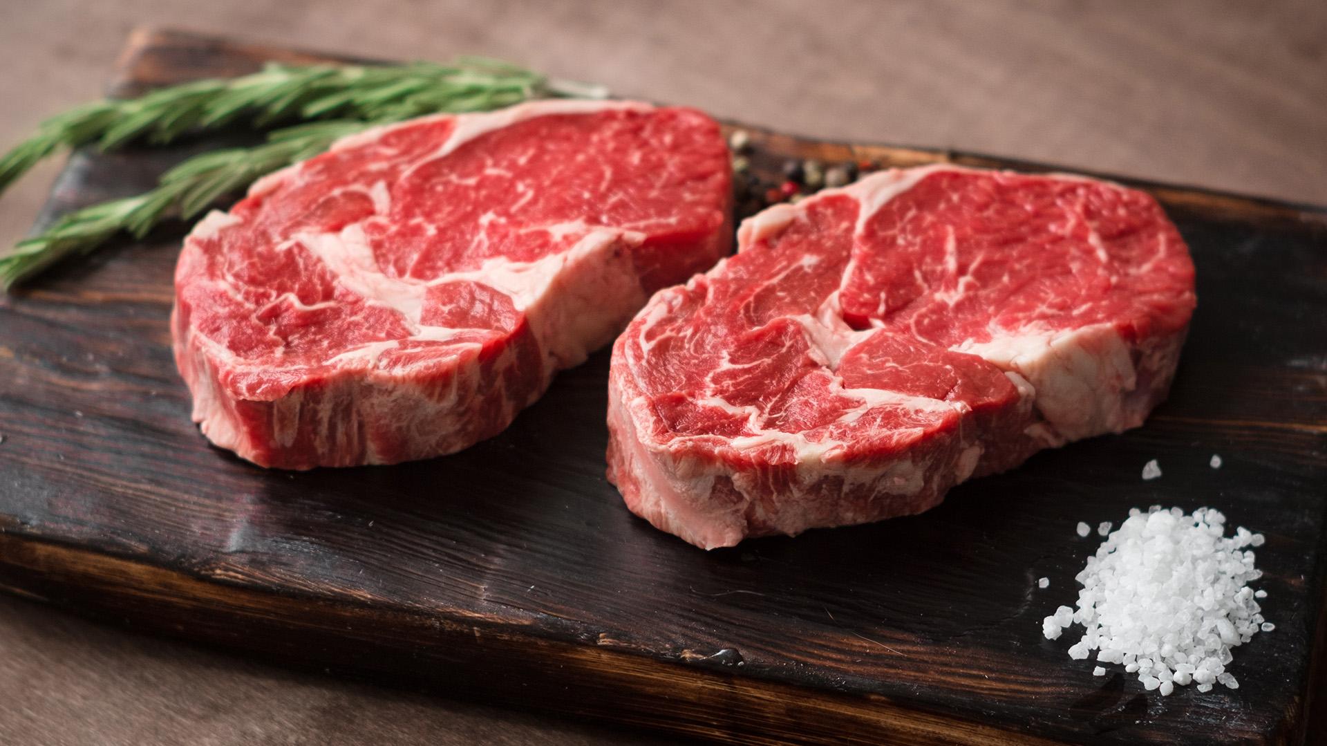 Los bistec pueden ser cultivados con distinttas proporciones de carne y grasas para sastifacer los gustos de distitnso mercados
(Shutterstock.com)