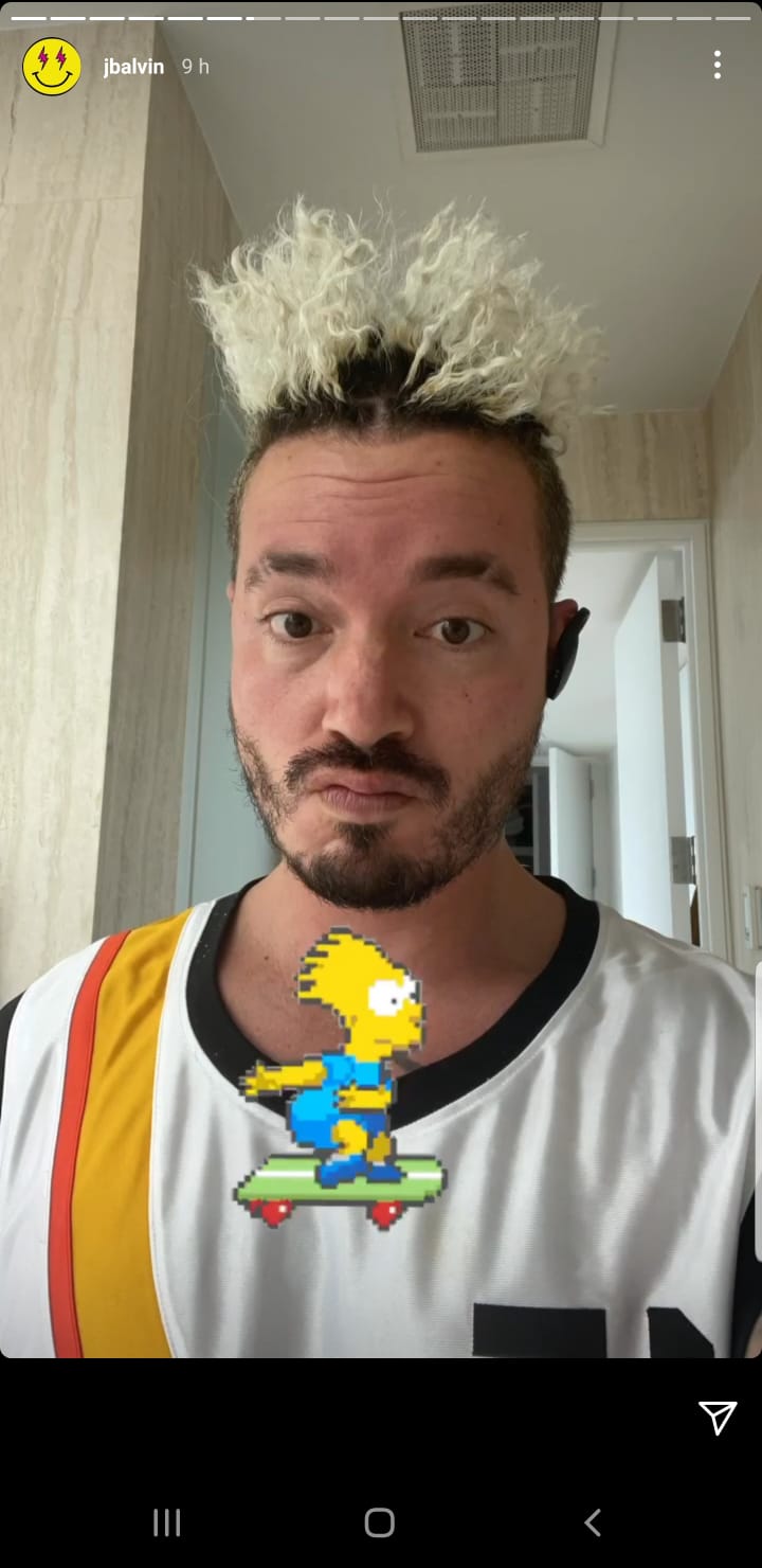 J Balvin sorprendió a sus seguidores con nuevo look y dijo que “no se lo  iba a quitar” - Infobae