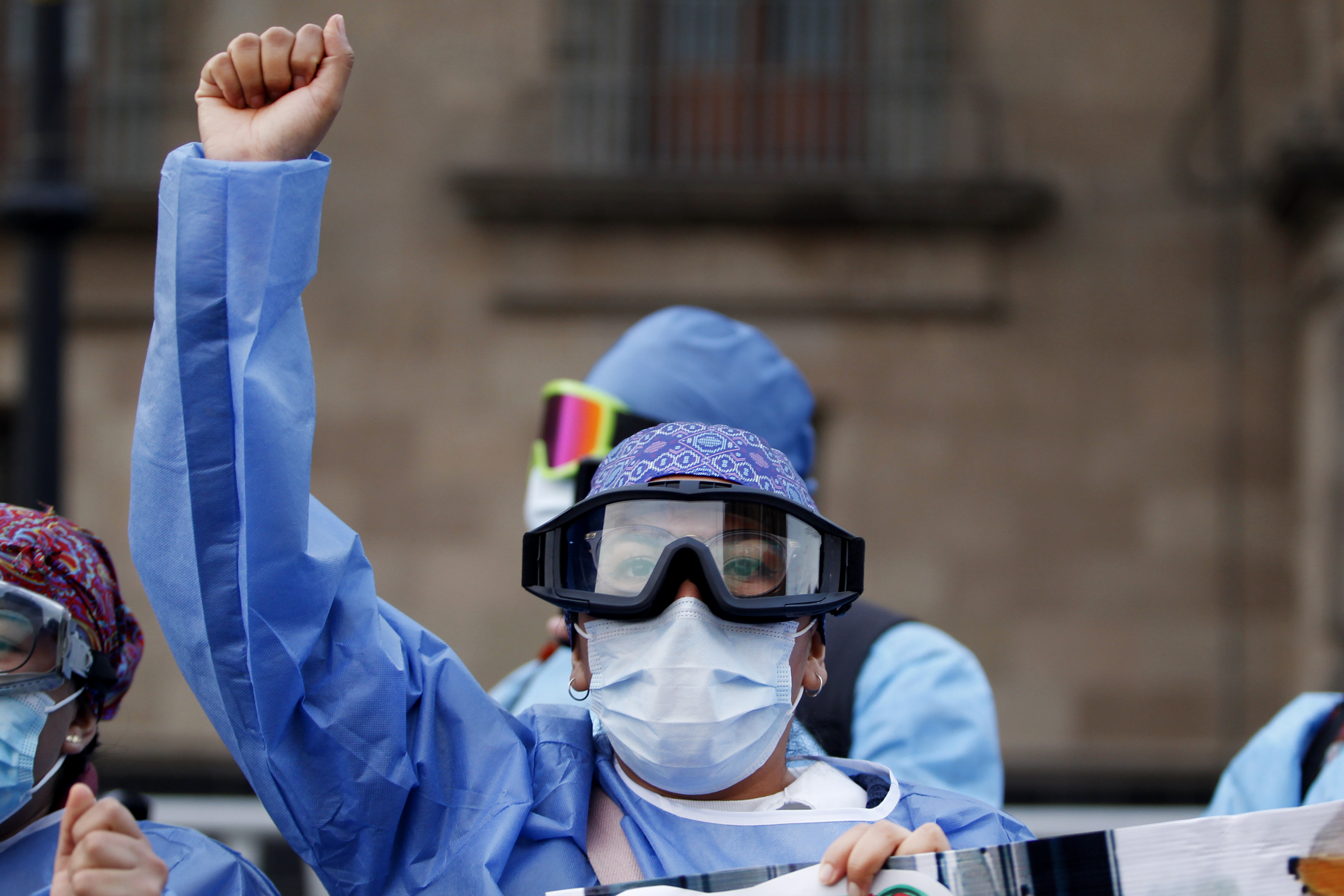Médicos mexicanos manifestaron su desaprobación ante el anunció de AMLO de contratar médicos cubanos (Foto: Karina Hernández / Infobae)