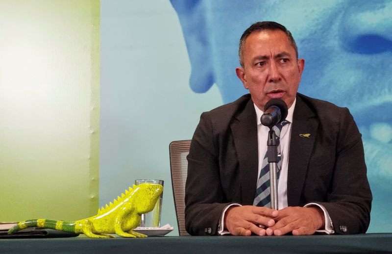El presidente ejecutivo del grupo energético colombiano Ecopetrol, Ricardo Roa, habla en una conferencia de prensa en Bogotá, Colombia, 24 de abril, 2023. REUTERS/Luis Jaime Acosta